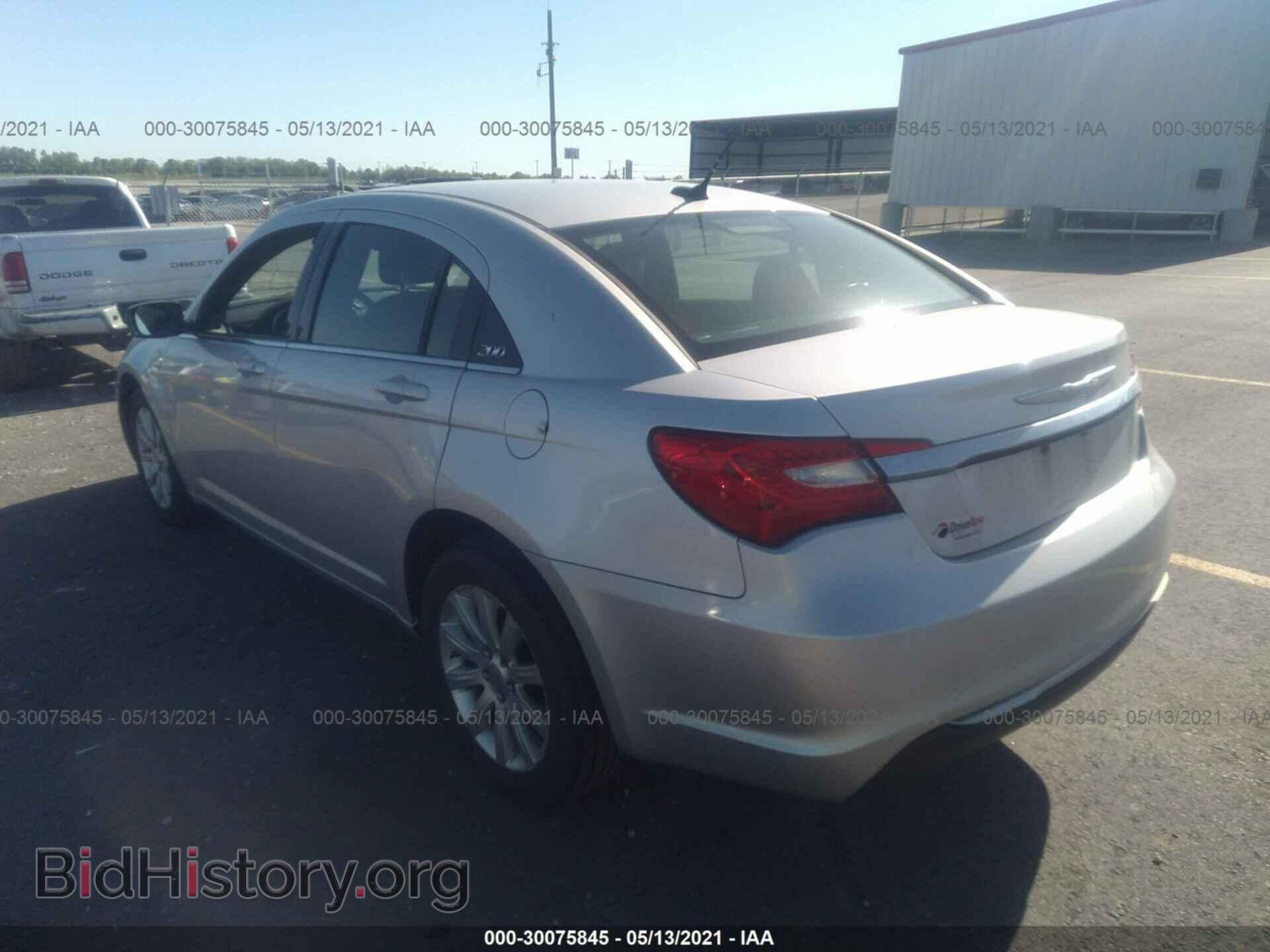 2012 CHRYSLER 200 - VIN: 1C3CCBBB6CN138751 - Photo 3