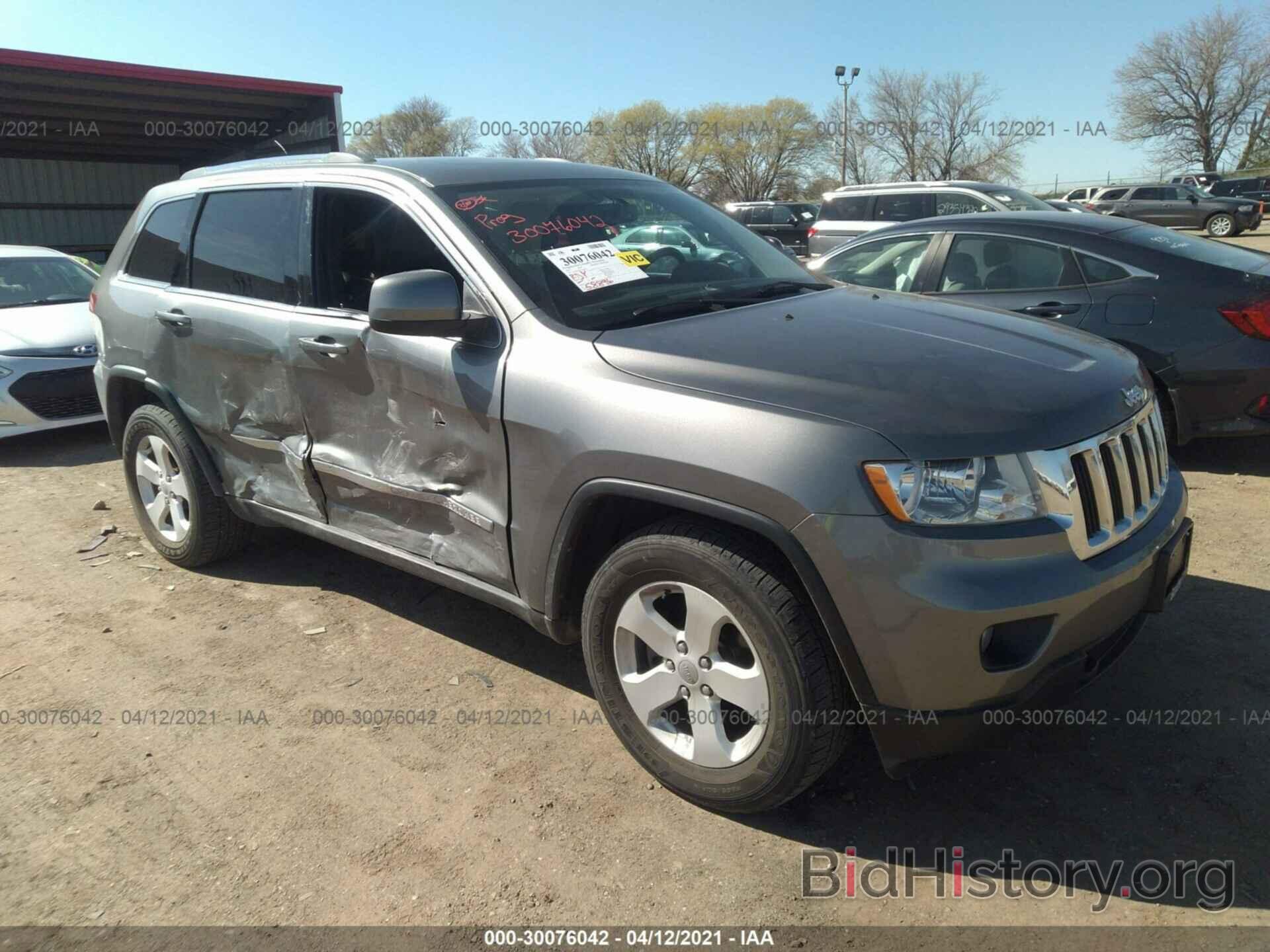 Photo 1C4RJFAT9CC226430 - JEEP GRAND CHEROKEE 2012