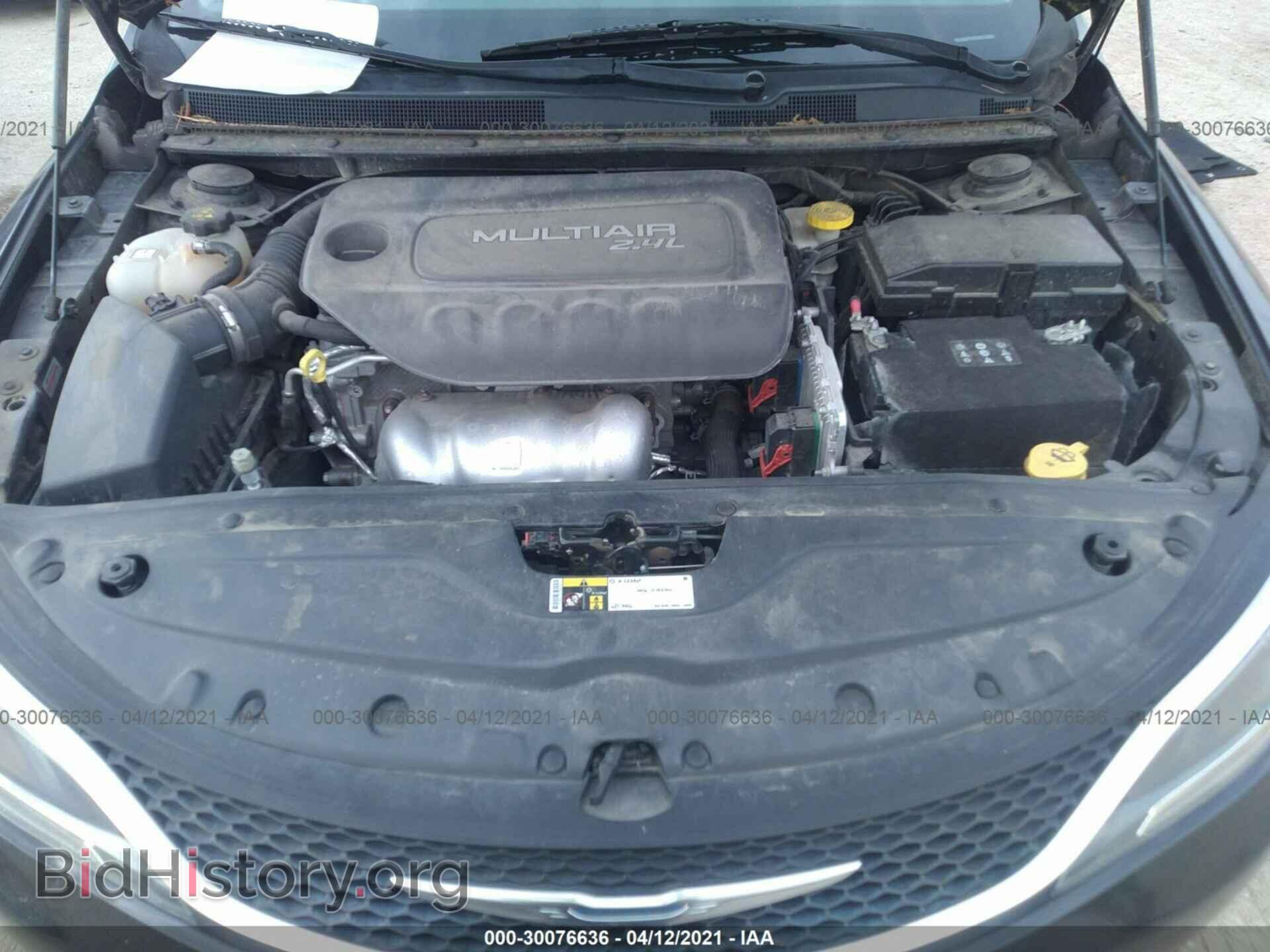 2016 CHRYSLER 200 - VIN: 1C3CCCAB8GN113072 - Фото 10