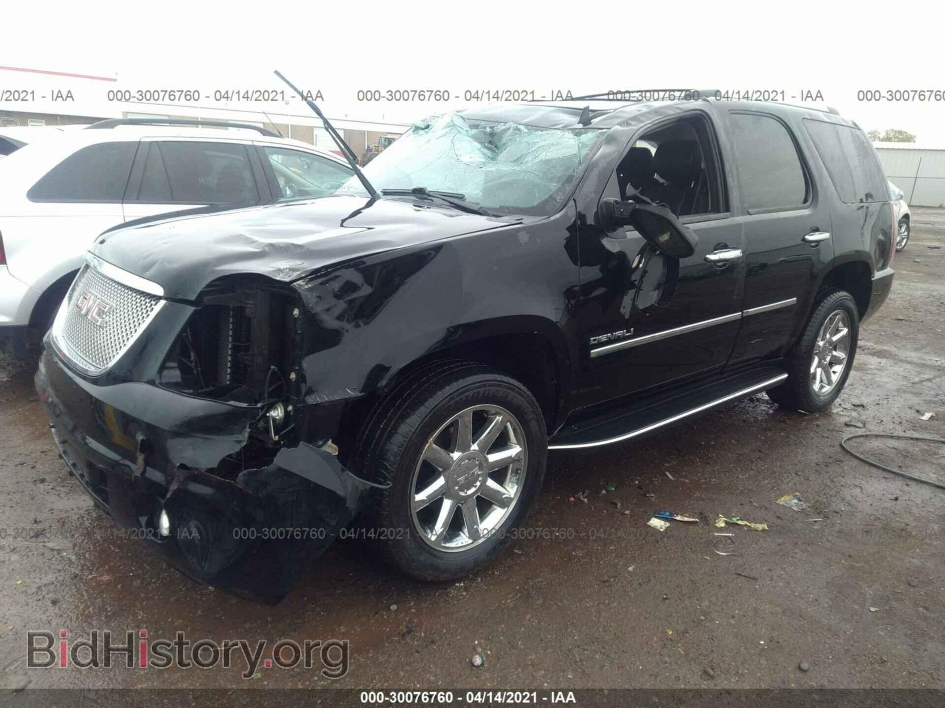 2013 GMC YUKON - VIN: 1GKS2EEF3DR308606 - Фото 2