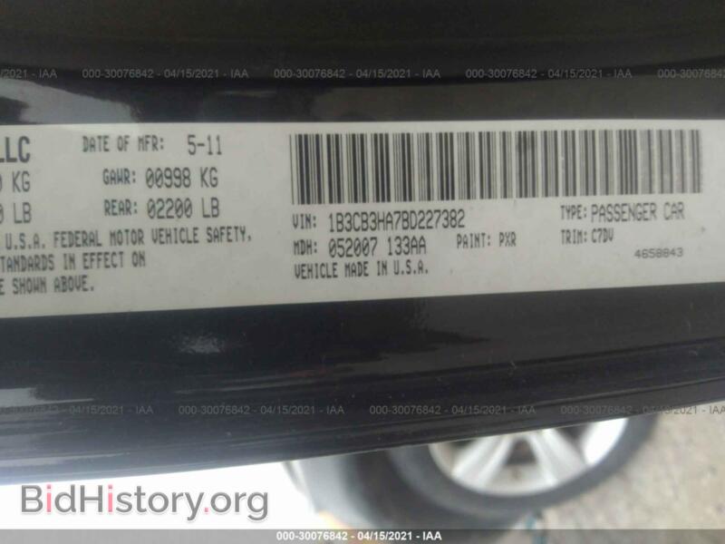 2011 Dodge CALIBER (VIN 1B3CB3HA7BD227382) — фото 9 из 11
