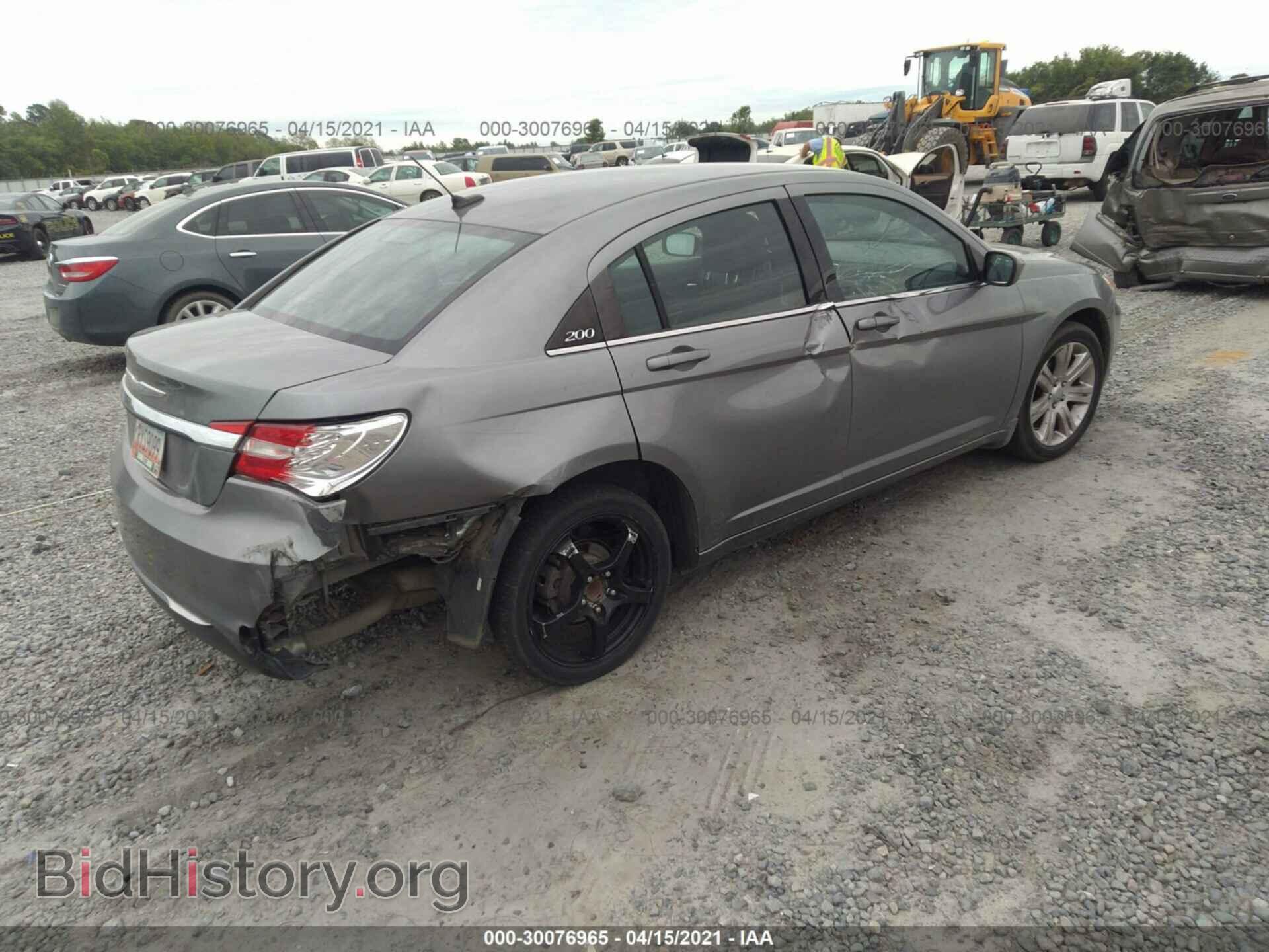 2011 CHRYSLER 200 - VIN: 1C3BC1FG1BN580007 - Фото 4