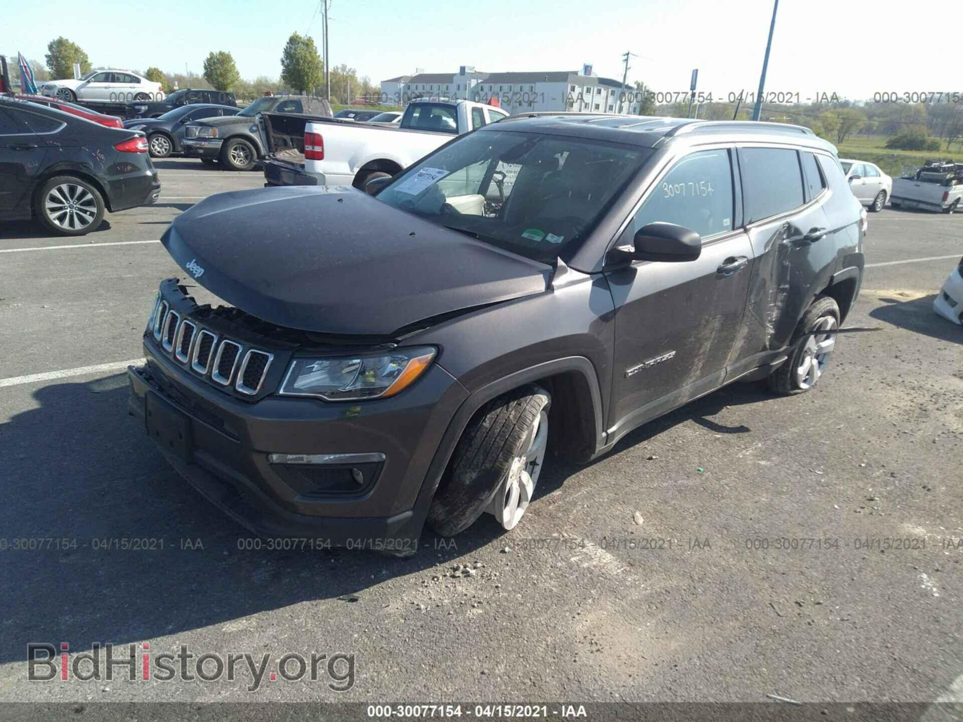 2017 JEEP COMPASS - VIN: 3C4NJCBB0HT652571 - Photo 2