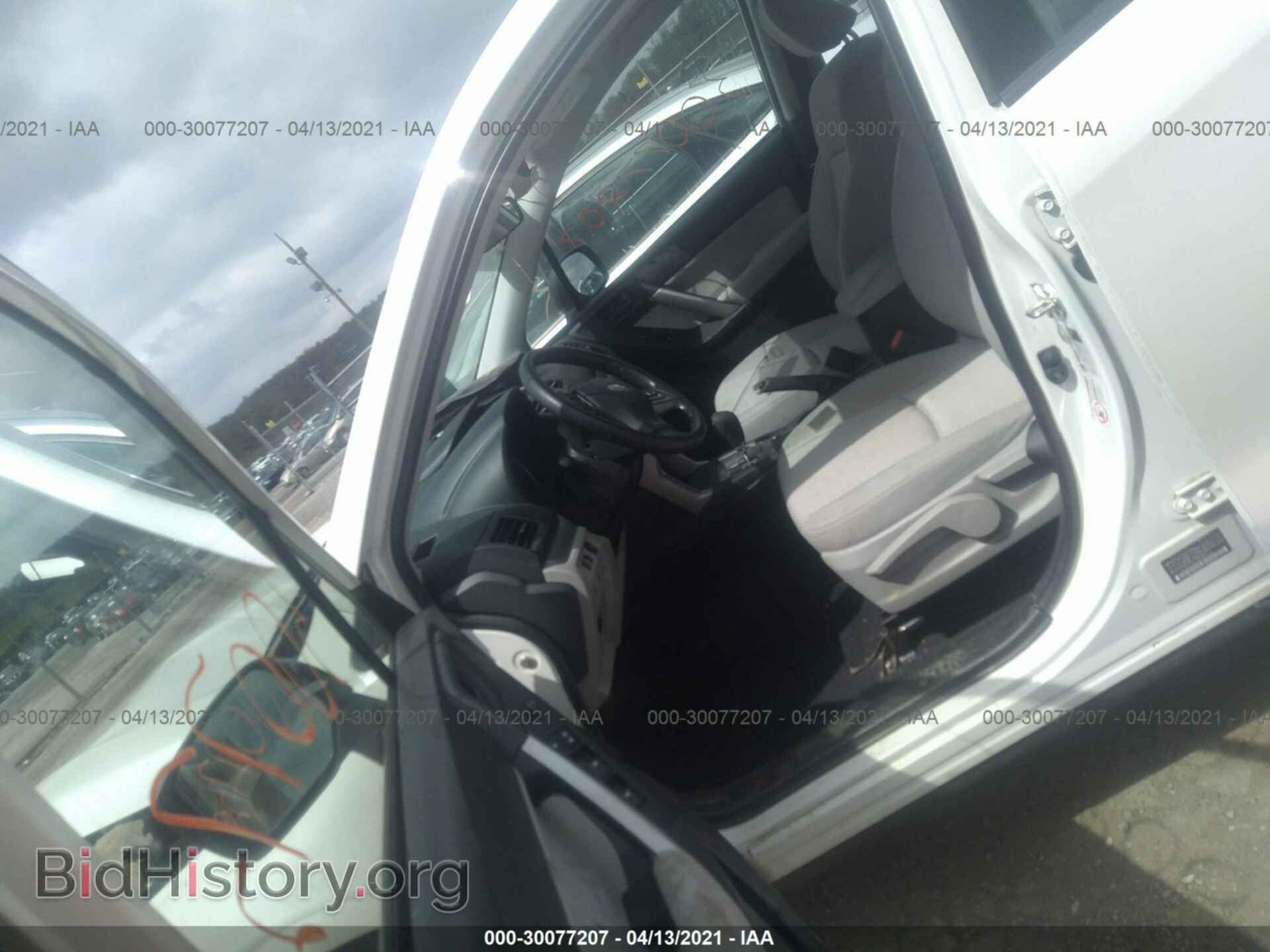 2014 SUBARU FORESTER - VIN: JF2SJAAC0EH442789 - Фото 5