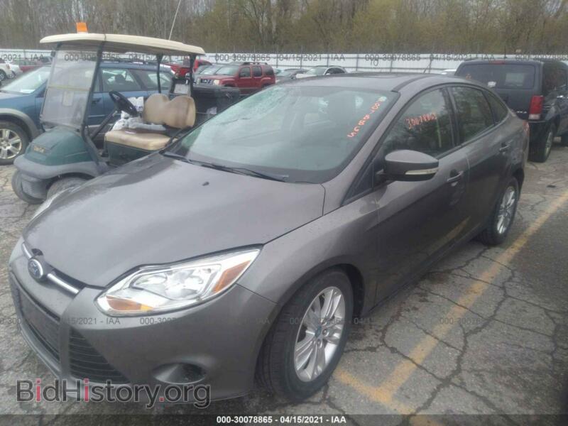 2012 Ford FOCUS (VIN 1FAHP3F25CL205220) — фото 2 из 11