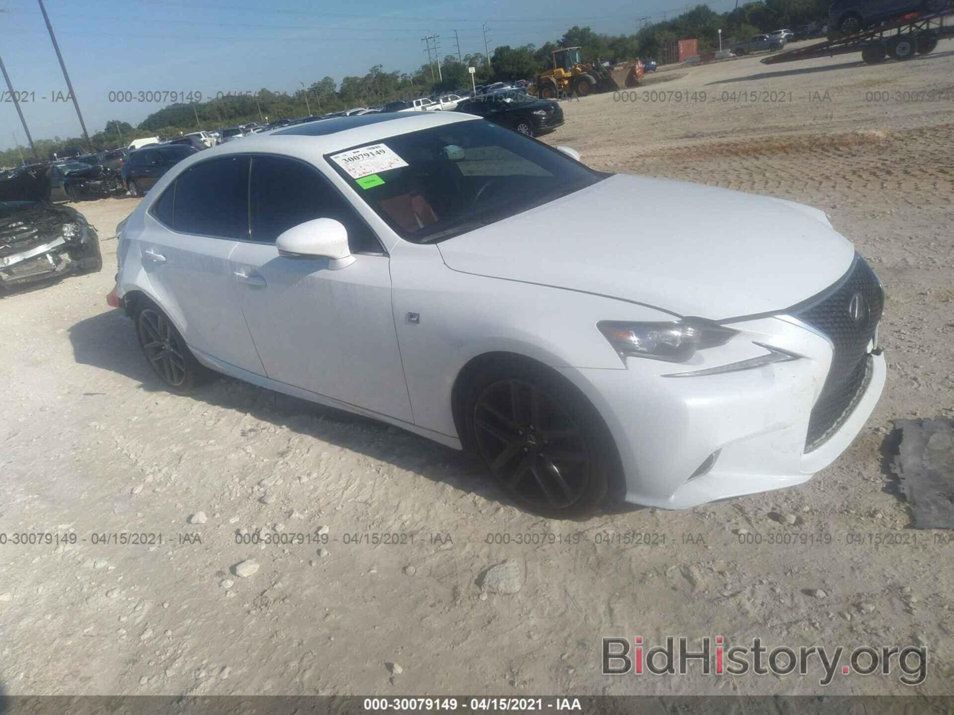 Photo JTHBA1D22G5005039 - LEXUS IS 200T 2016