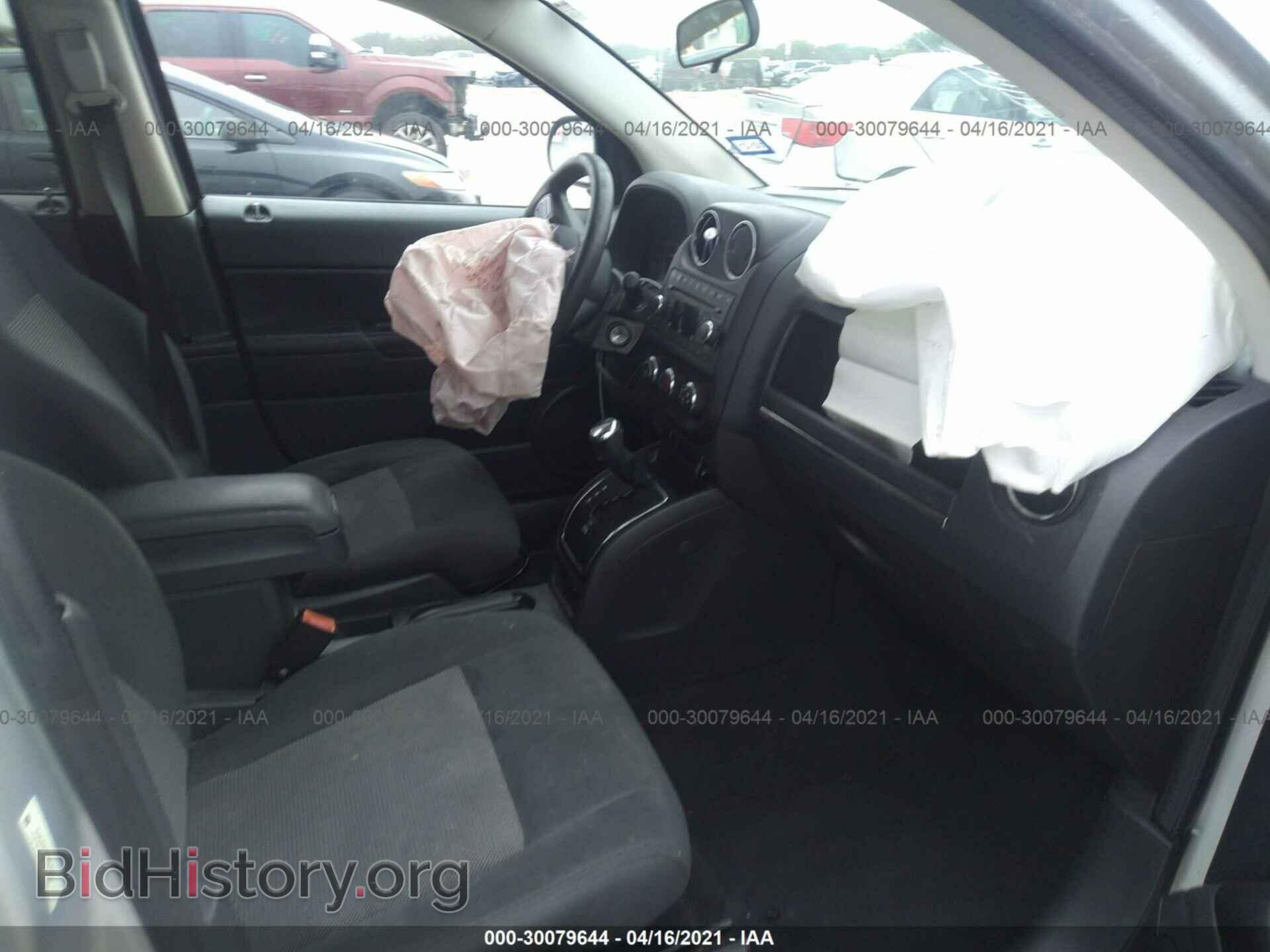 2012 JEEP COMPASS - VIN: 1C4NJCBA2CD633977 - Фото 5