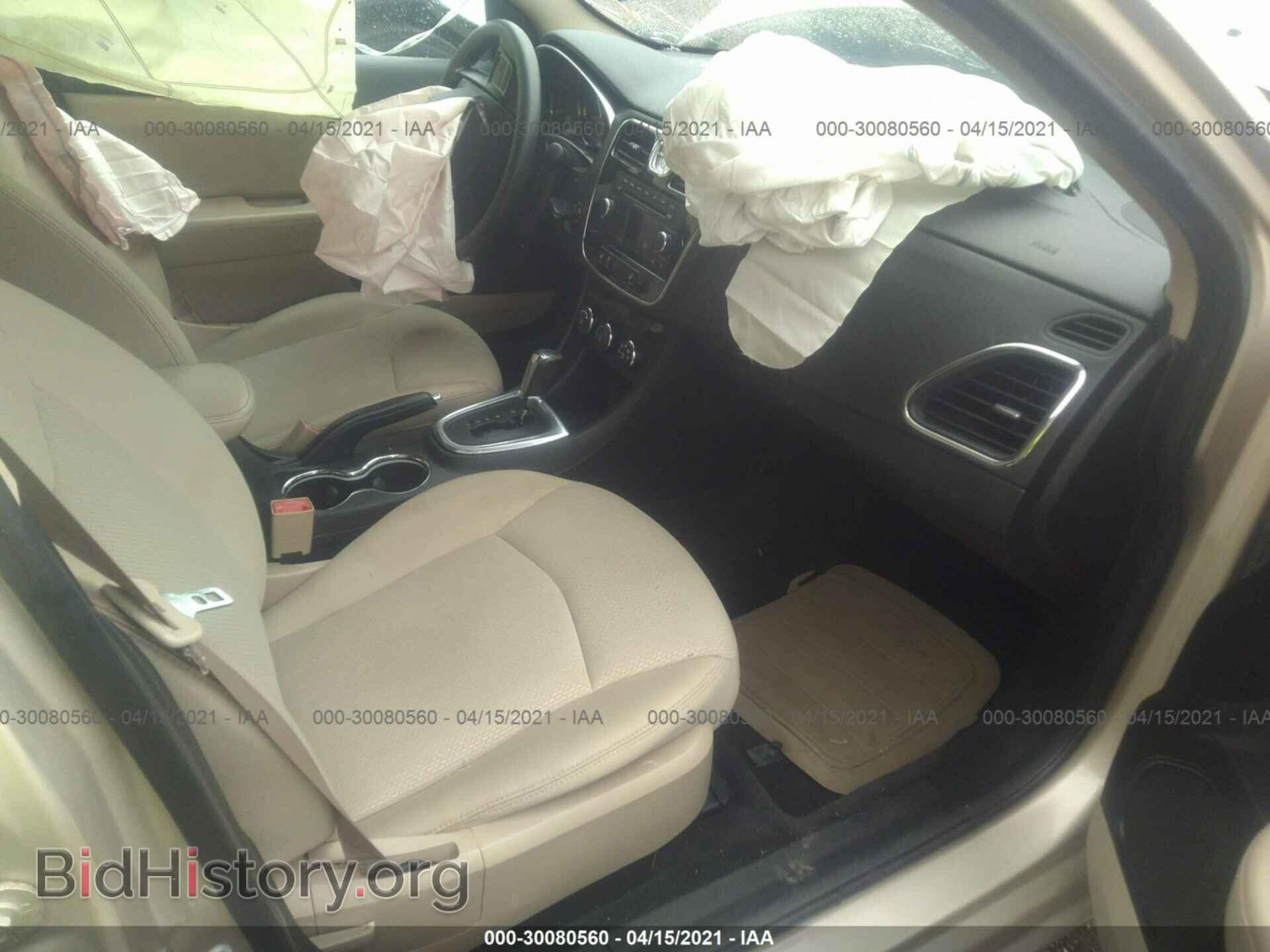 2014 CHRYSLER 200 - VIN: 1C3CCBAG4EN152440 - Фото 5
