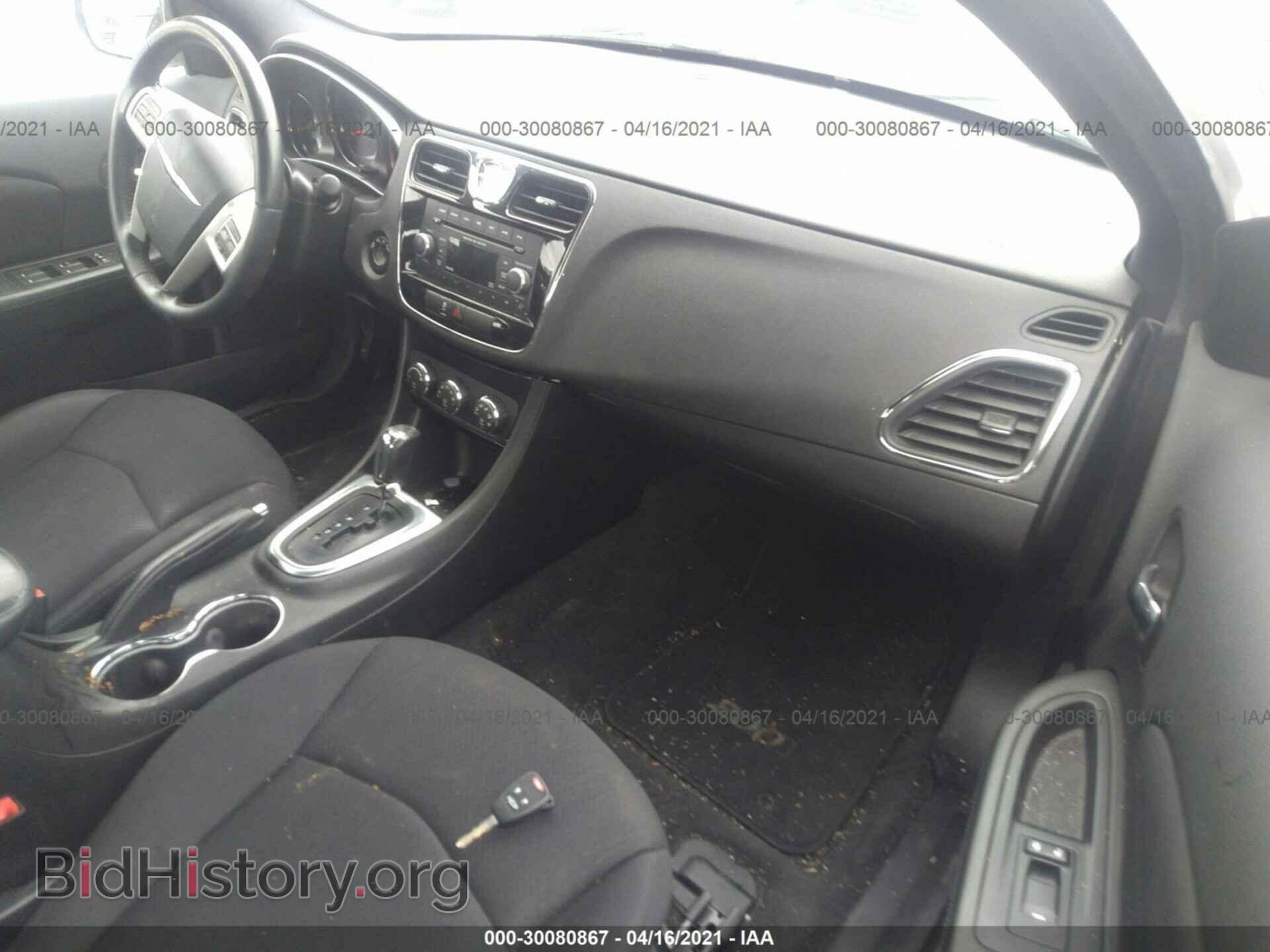 2013 CHRYSLER 200 - VIN: 1C3CCBBG9DN745658 - Фото 5