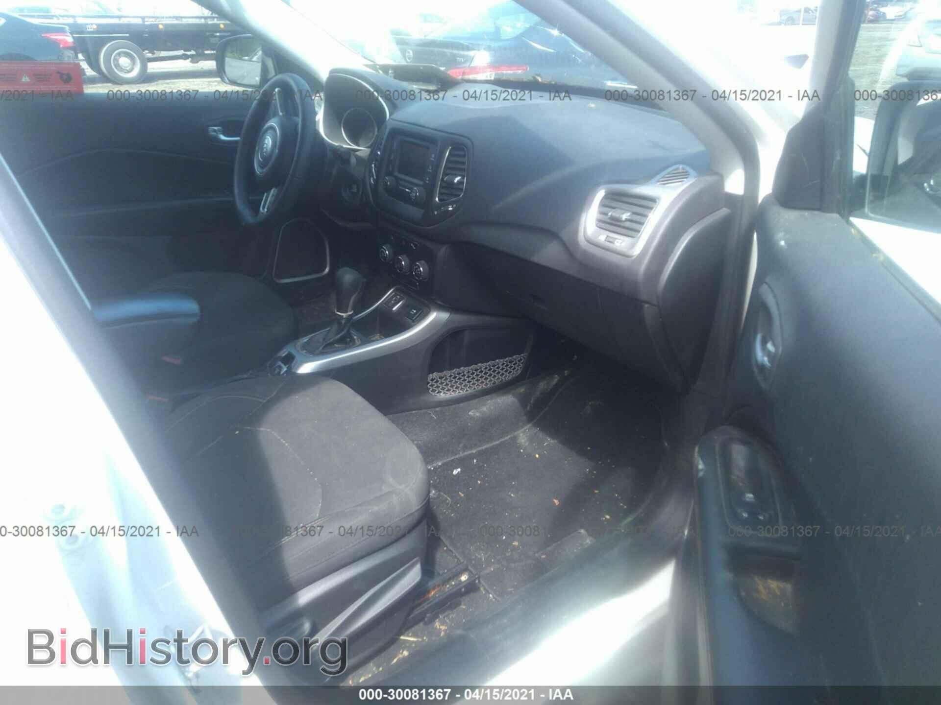 2018 JEEP COMPASS - VIN: 3C4NJCAB2JT136848 - Фото 5