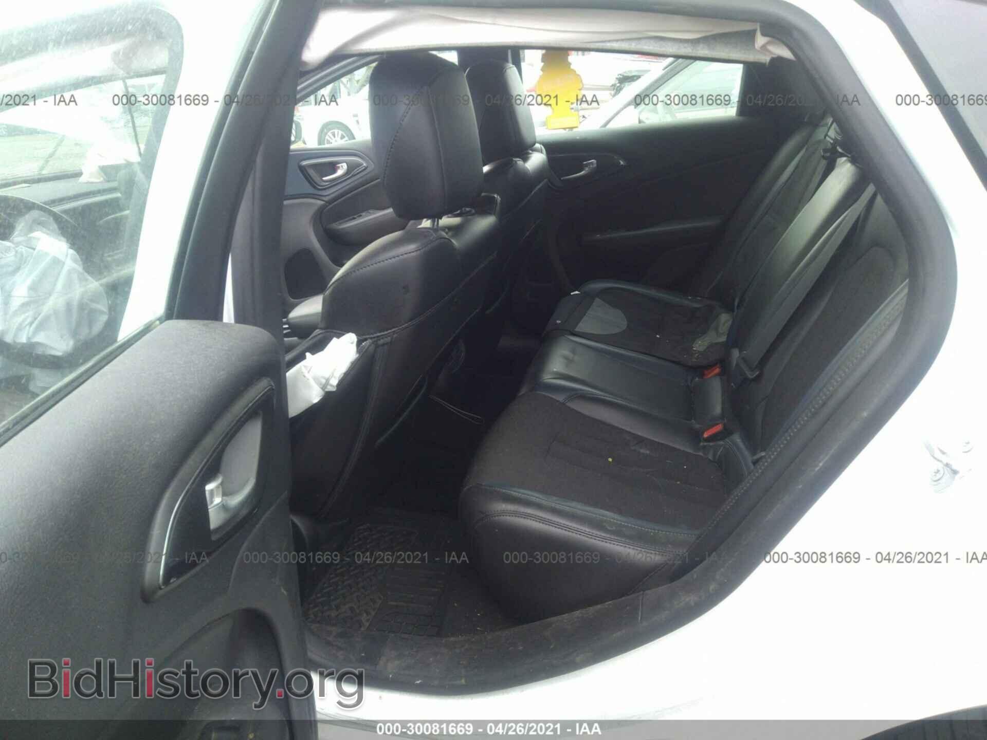 2016 CHRYSLER 200 - VIN: 1C3CCCBB5GN130250 - Фото 8