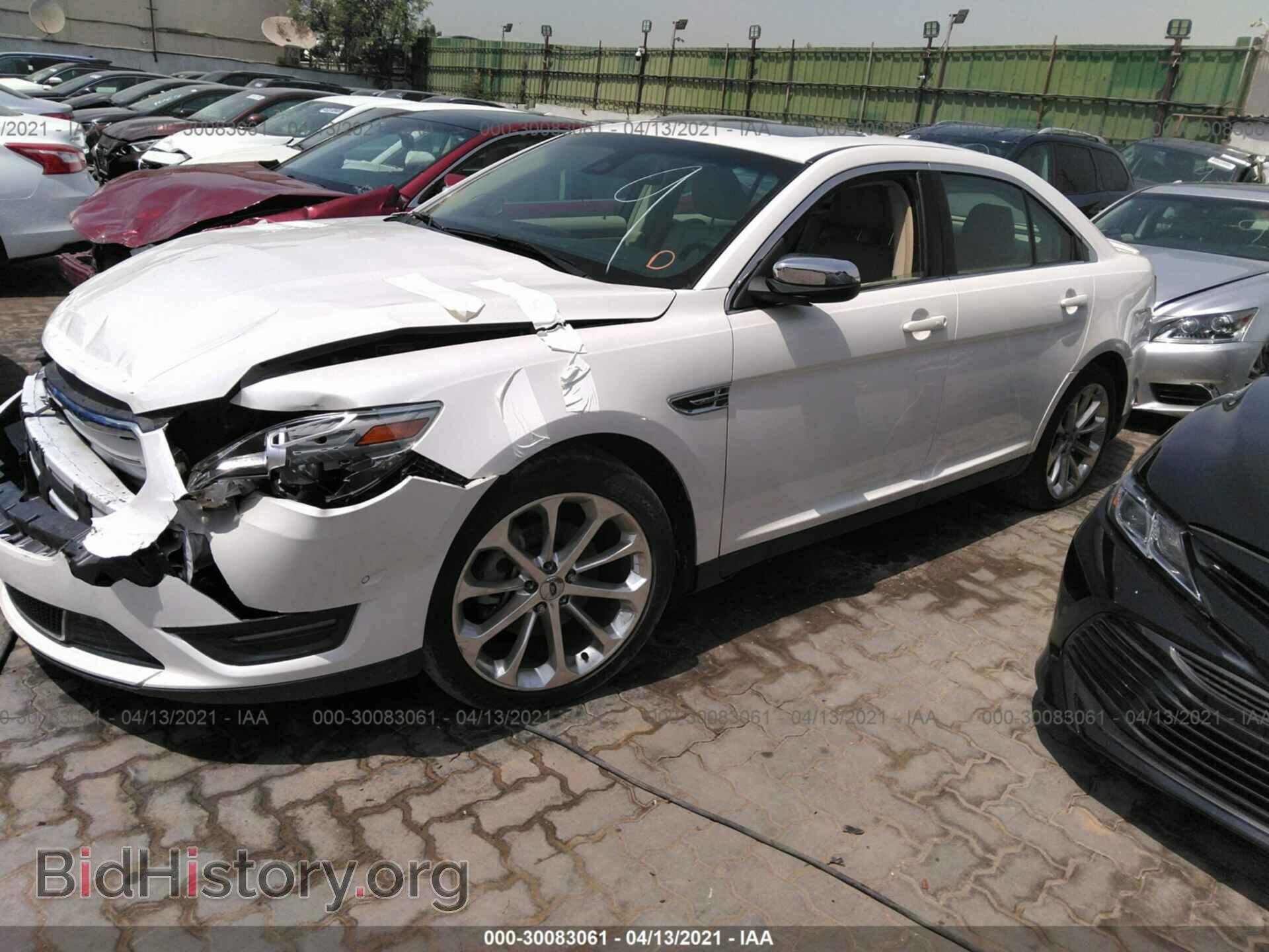 2013 FORD TAURUS - VIN: 1FAHP2F89DG163742 - Фото 2