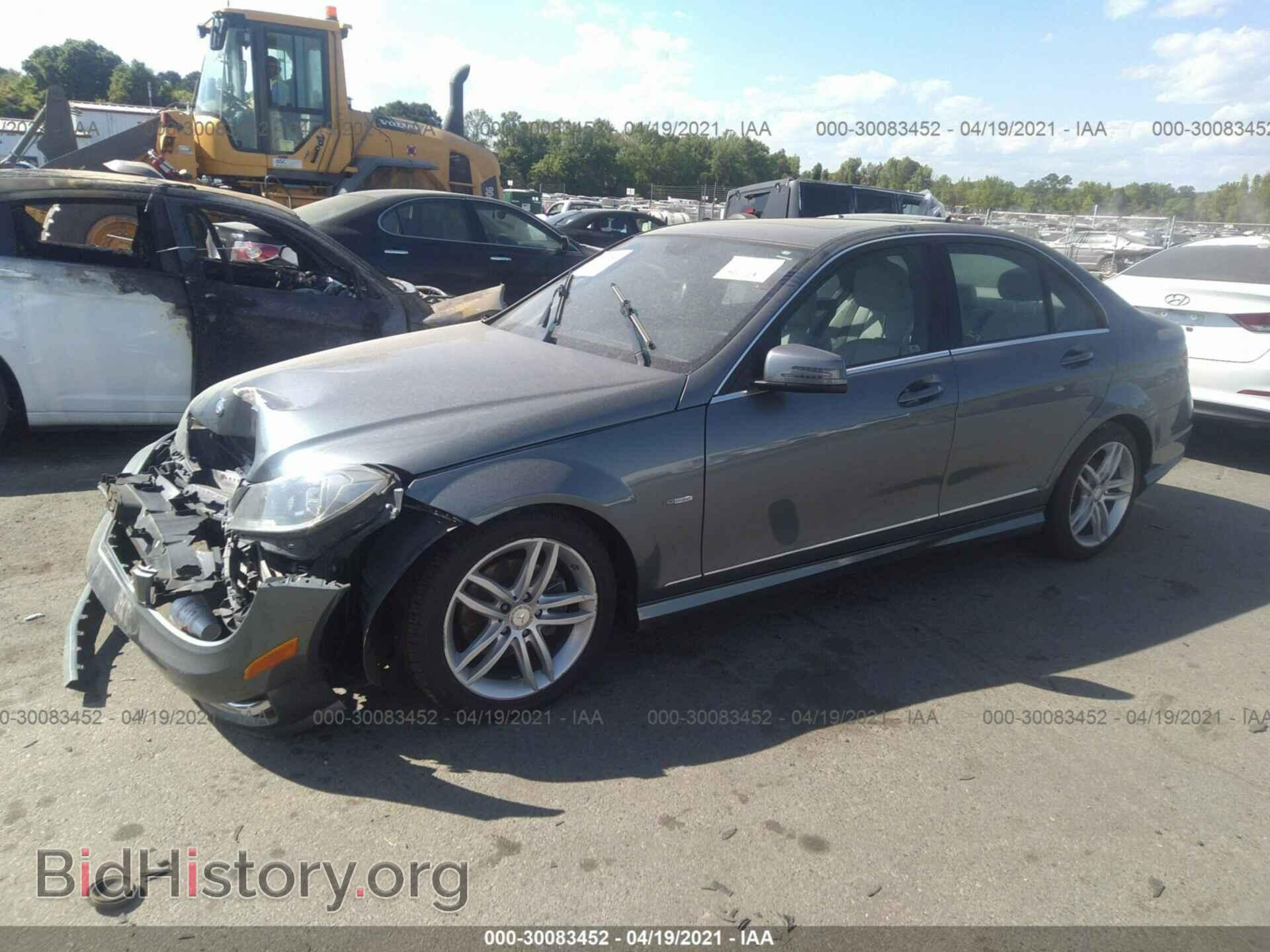 2012 MERCEDES-BENZ C-CLASS - VIN: WDDGF4HB0CA607174 - Фото 2