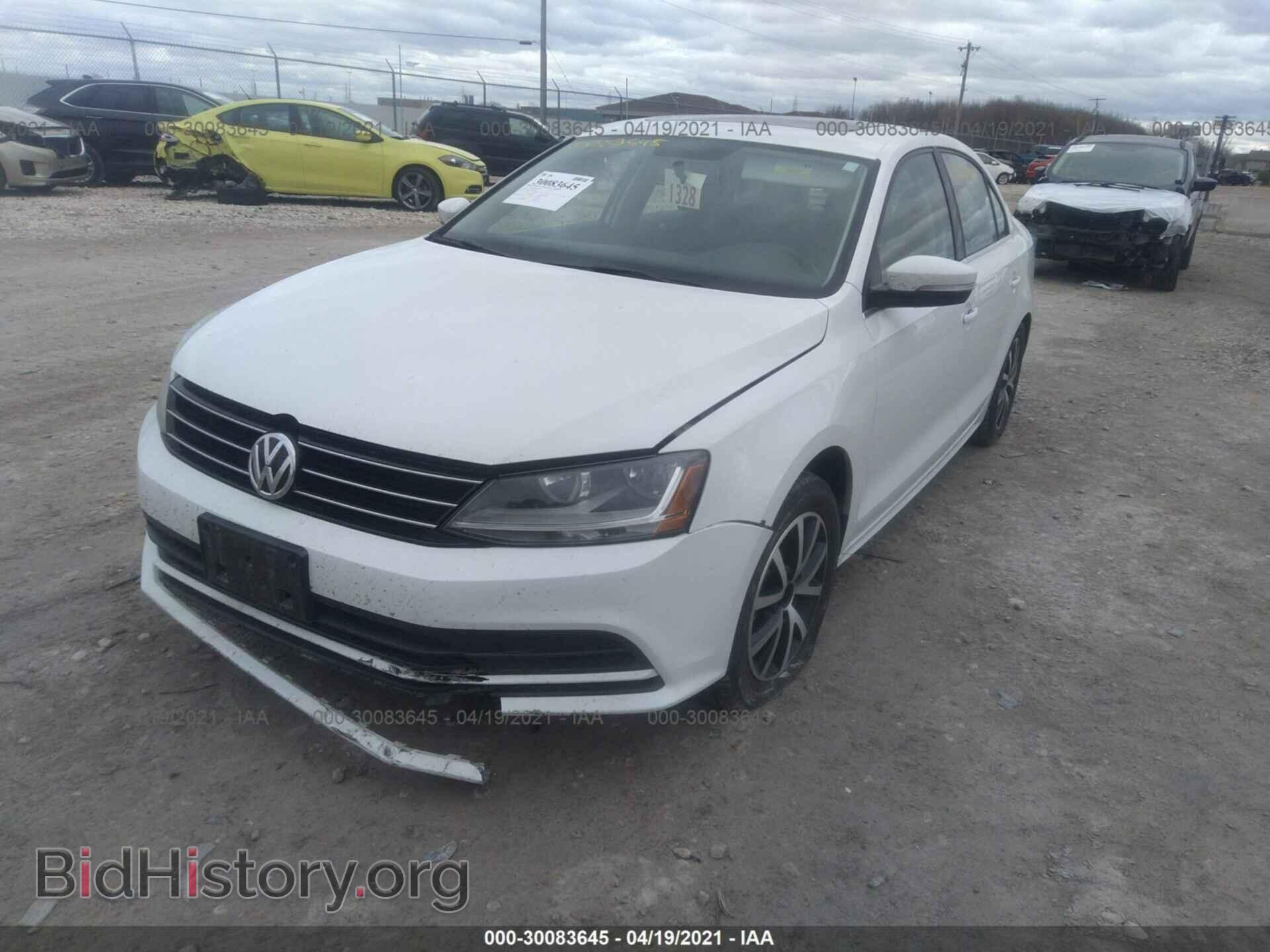 2017 VOLKSWAGEN JETTA - VIN: 3VWDB7AJ1HM201617 - Фото 2