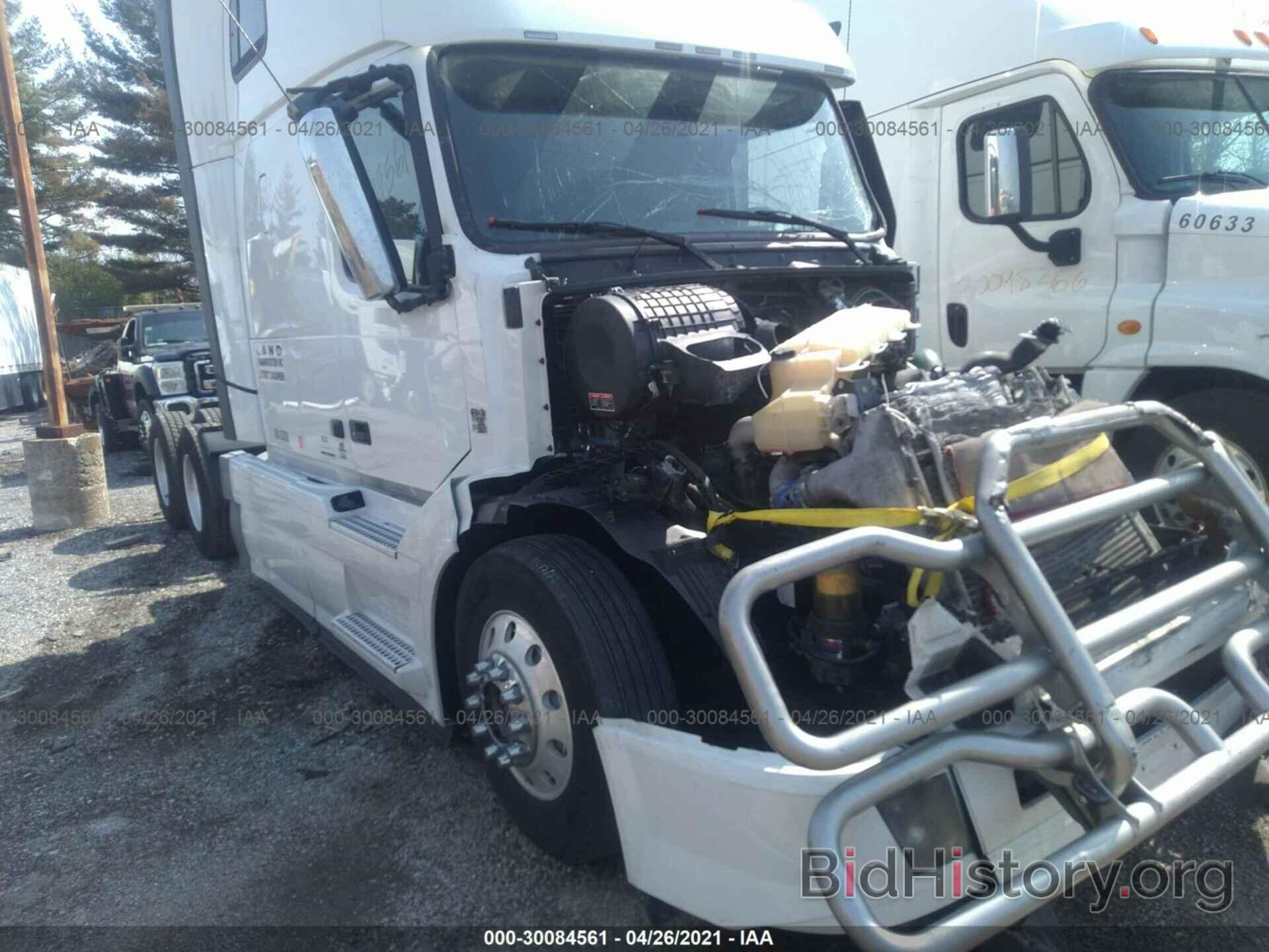 Photo 4V4NC9EH7FN933636 - VOLVO VN 2015