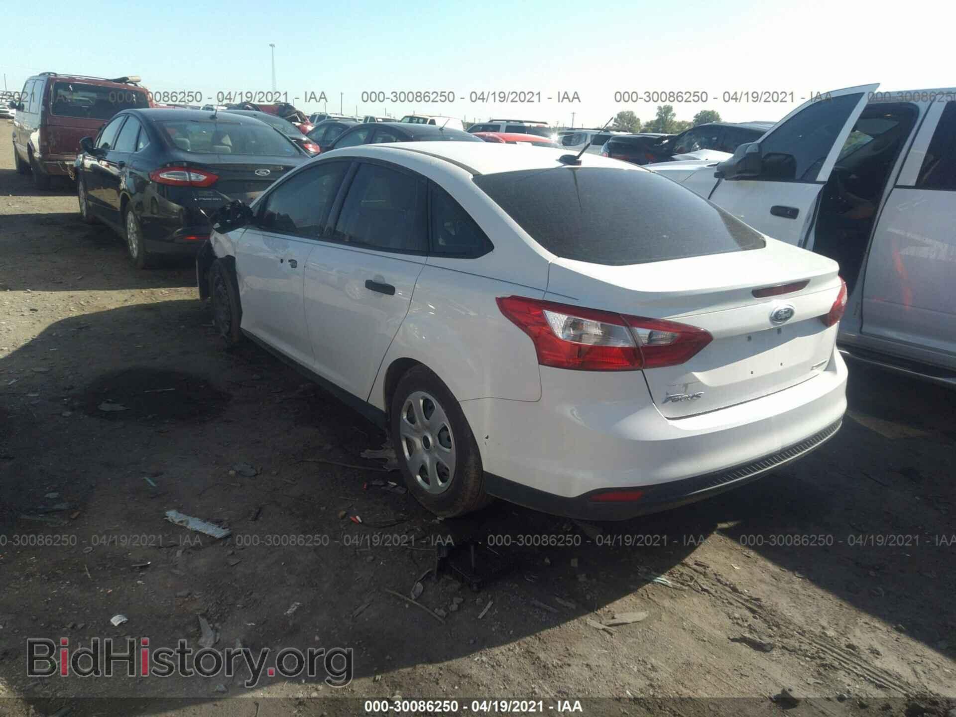 2014 FORD FOCUS - VIN: 1FADP3E22EL416958 - Photo 3
