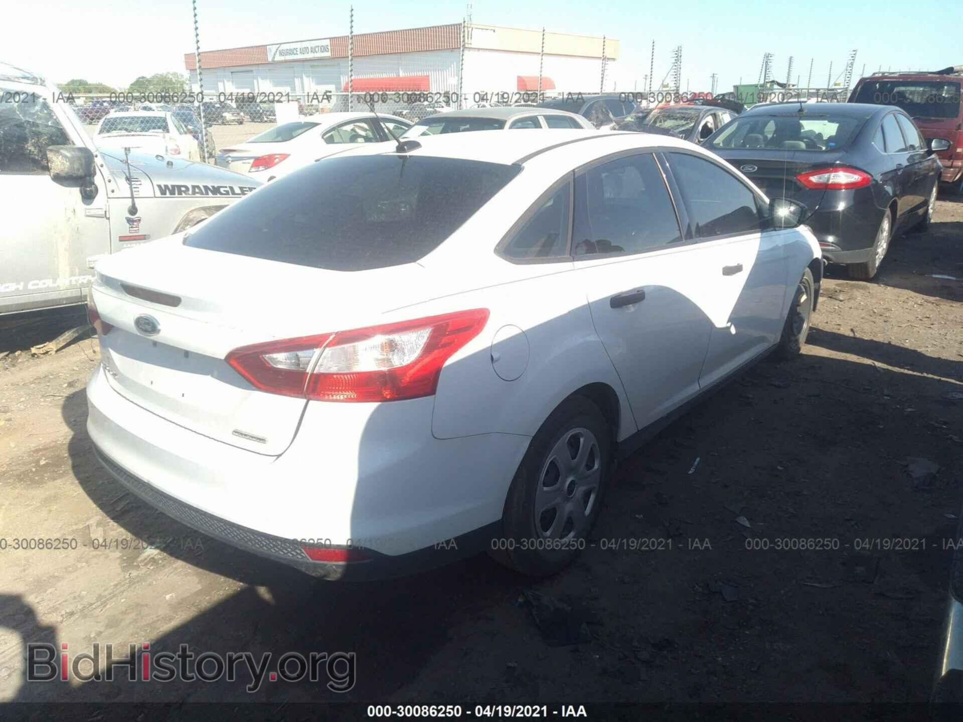 2014 FORD FOCUS - VIN: 1FADP3E22EL416958 - Photo 4