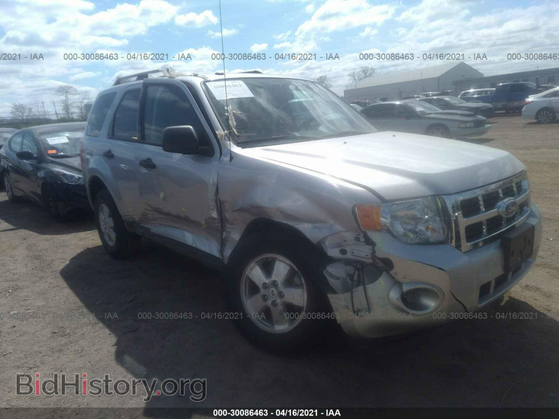 Фотография 1FMCU0D70BKC61592 - FORD ESCAPE 2011