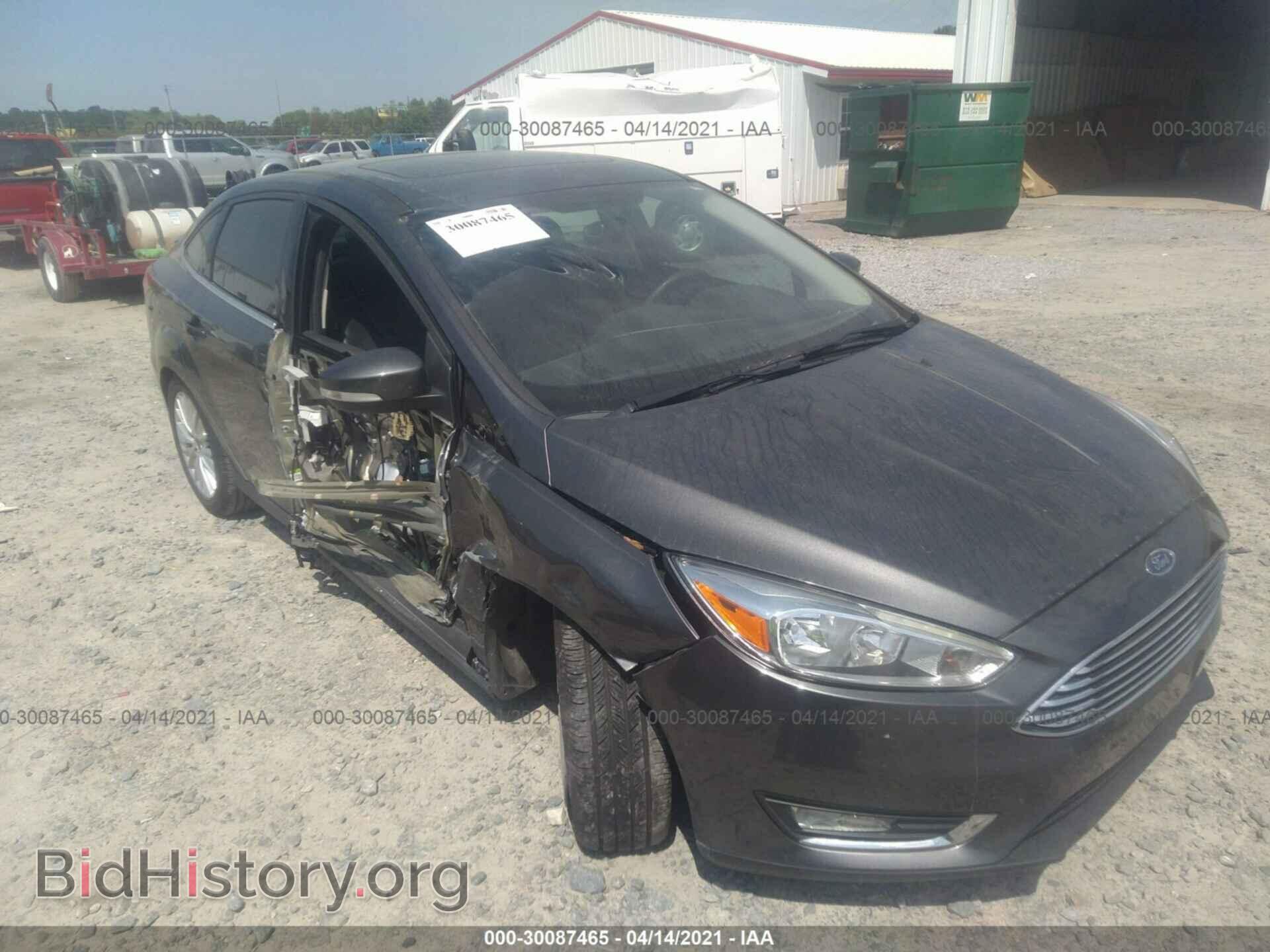 Photo 1FADP3J29HL260010 - FORD FOCUS 2017