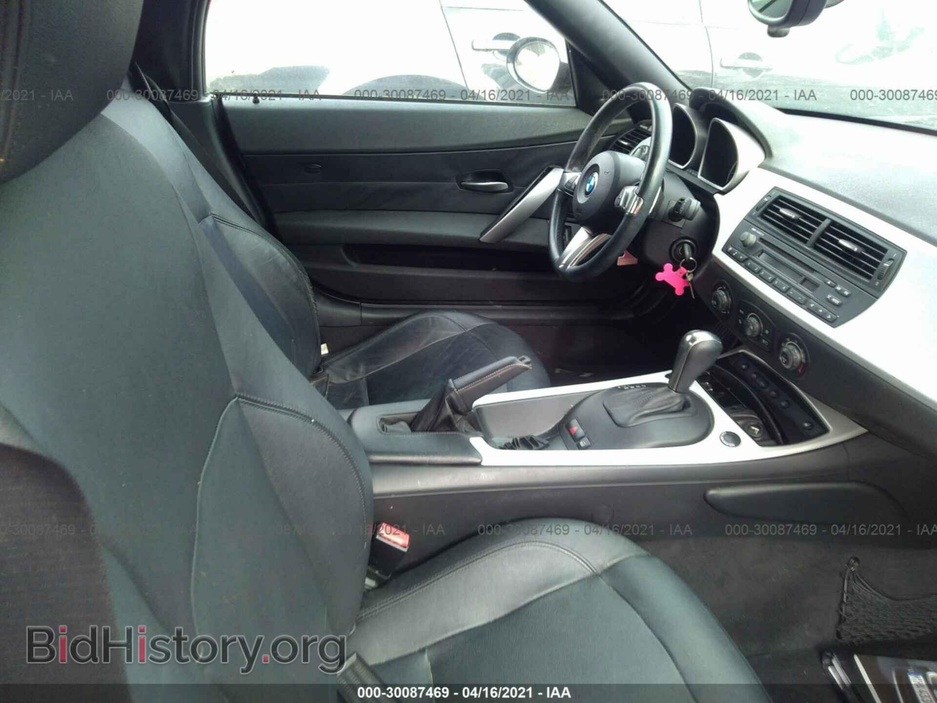 2006 BMW Z4 - VIN: 4USBU53596LX01073 - Photo 5