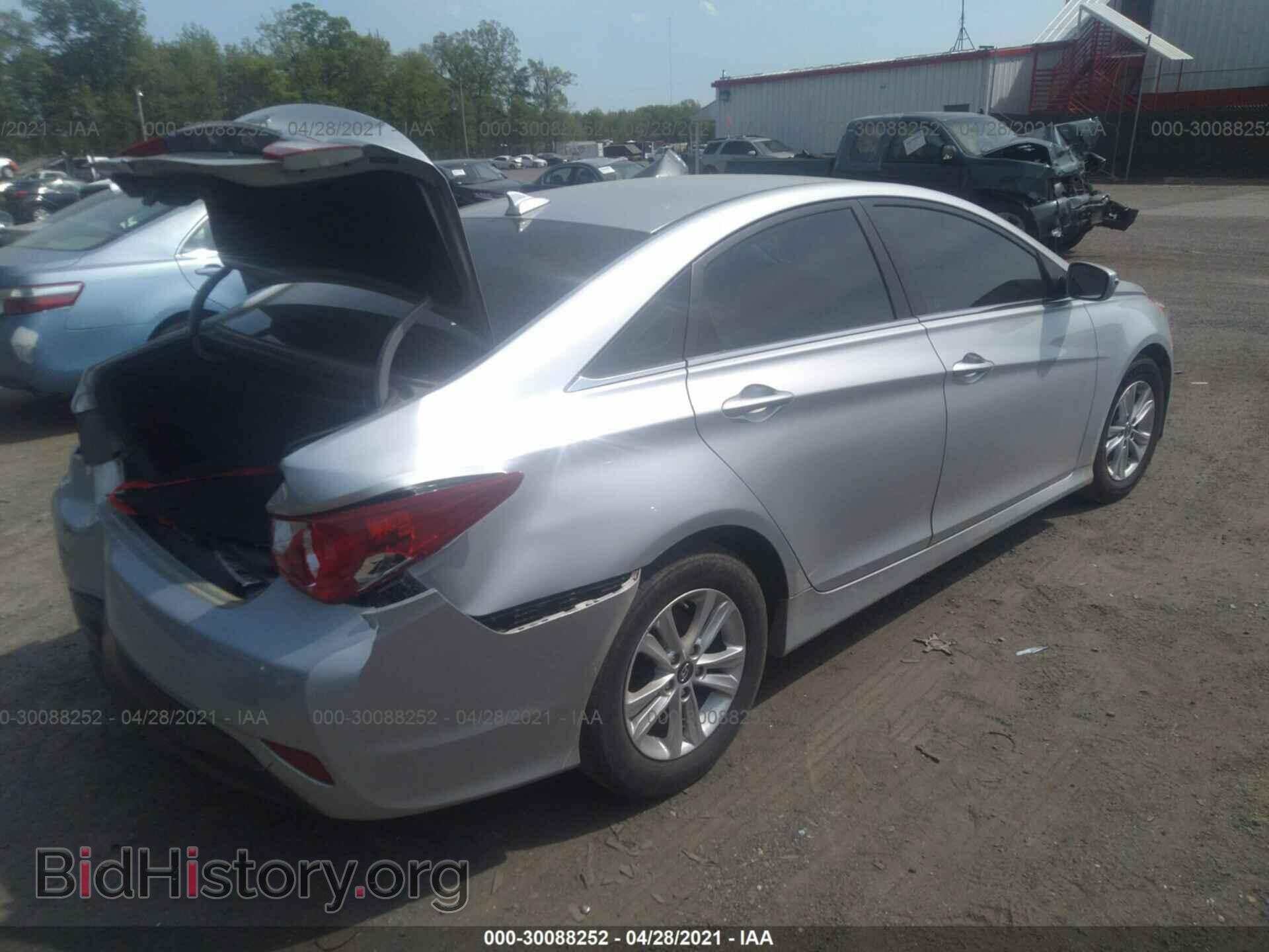 2014 HYUNDAI SONATA - VIN: 5NPEB4AC4EH940165 - Фото 4