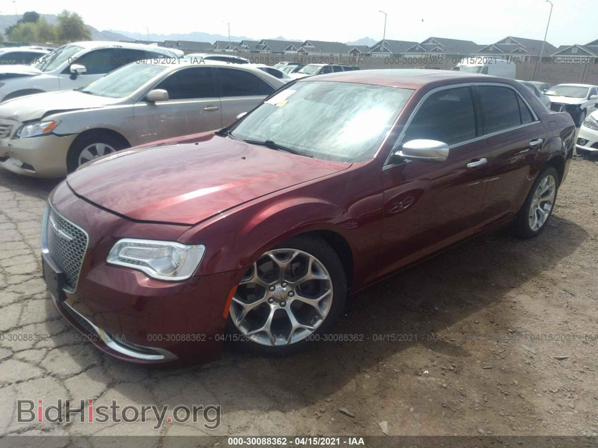 2016 CHRYSLER 300 - VIN: 2C3CCAPT1GH308007 - Фото 2