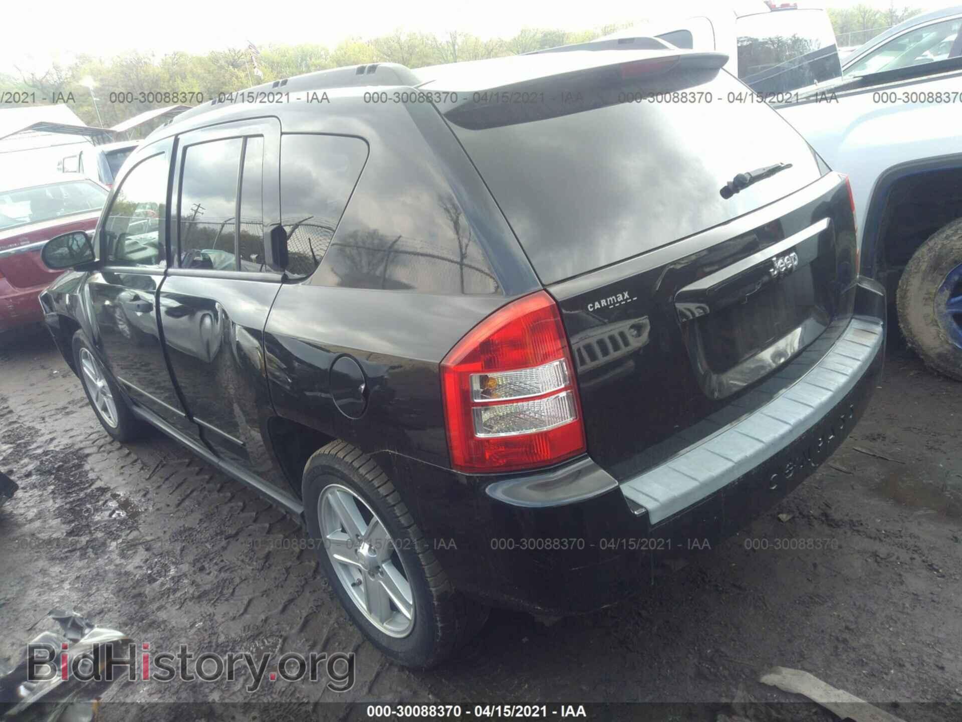 2008 JEEP COMPASS - VIN: 1J8FT47W28D737524 - Фото 3