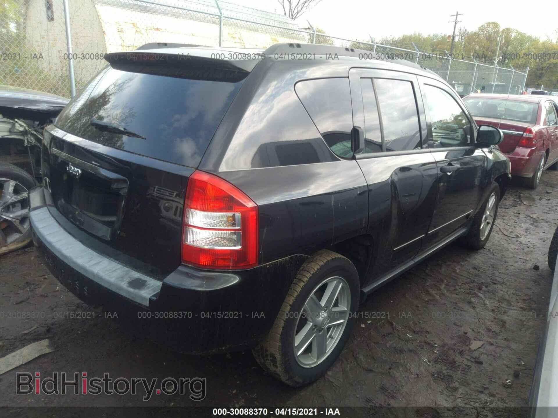 2008 JEEP COMPASS - VIN: 1J8FT47W28D737524 - Фото 4