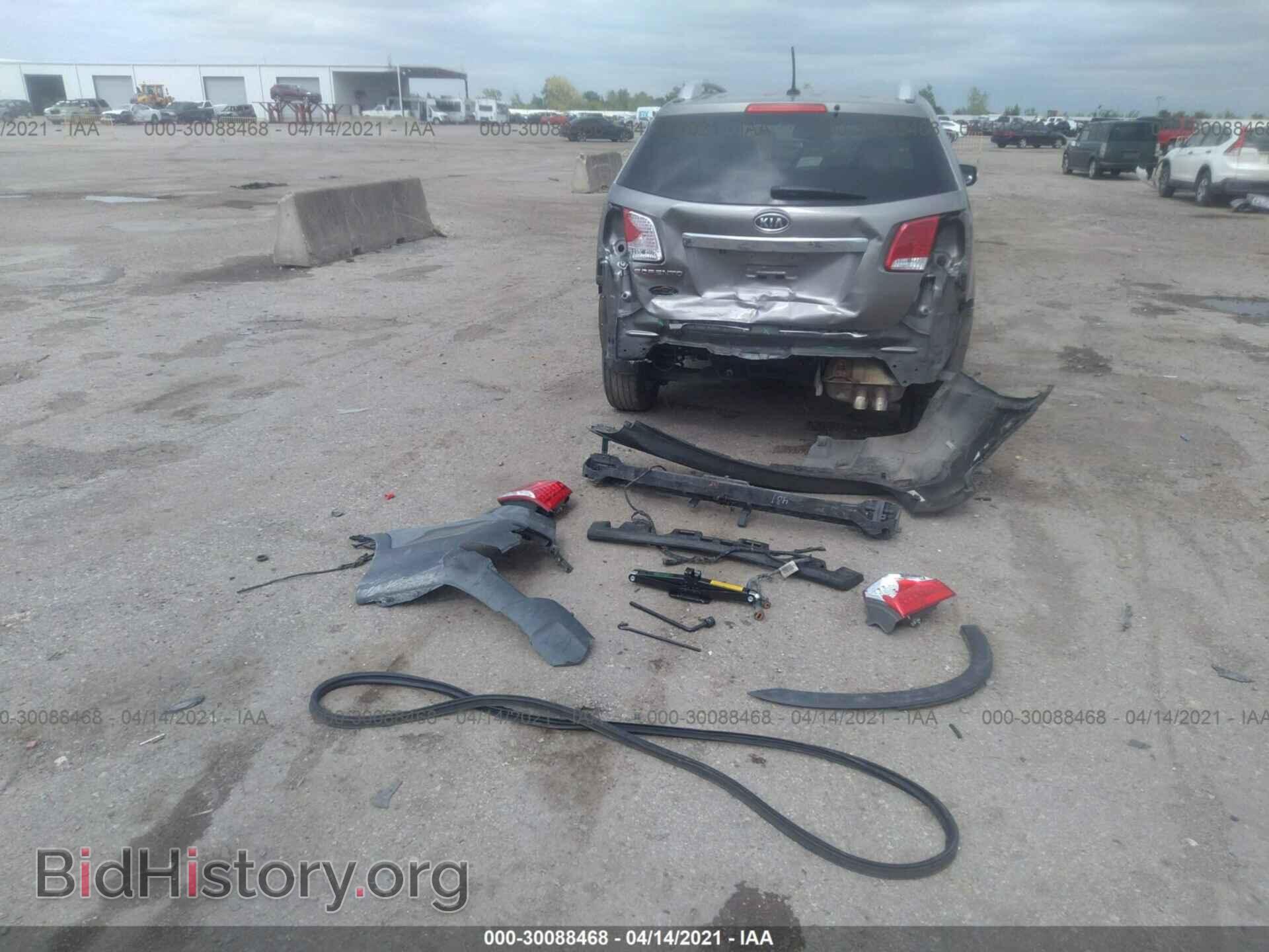 2012 KIA SORENTO - VIN: 5XYKT3A66CG289775 - Фото 6