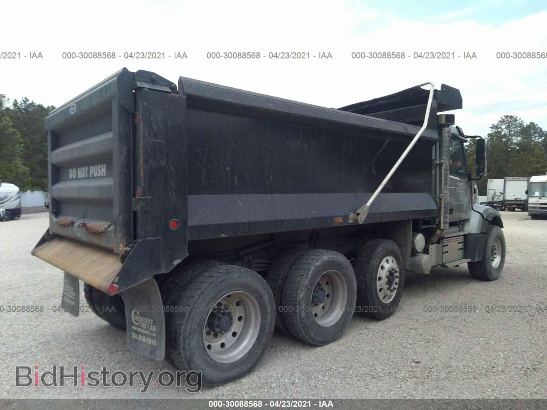 2018 VOLVO VHD - VIN: 4V5K99EH3JN890287 - Фото 4