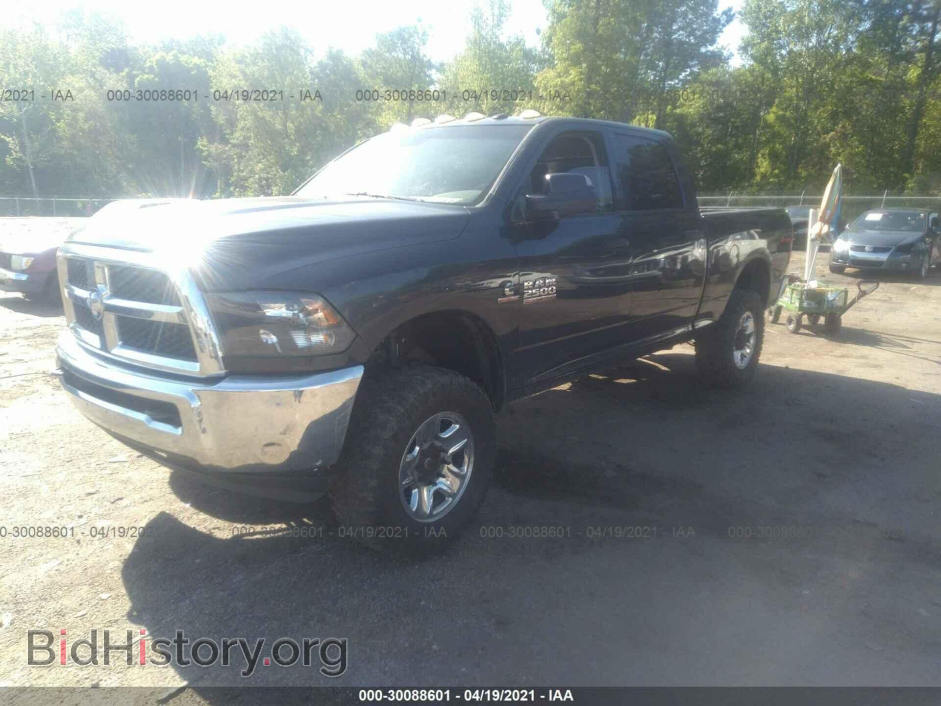 2015 RAM 2500 - VIN: 3C6UR5CL2FG628034 - Фото 2