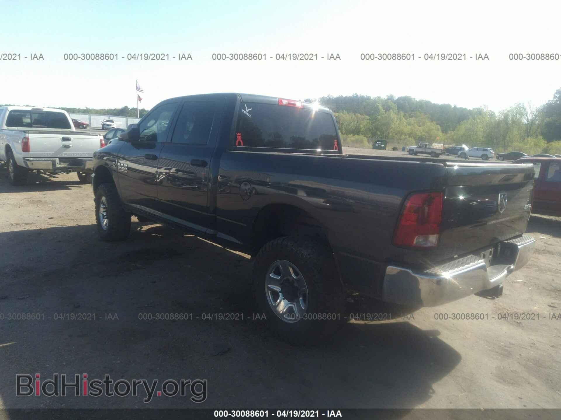 2015 RAM 2500 - VIN: 3C6UR5CL2FG628034 - Фото 3