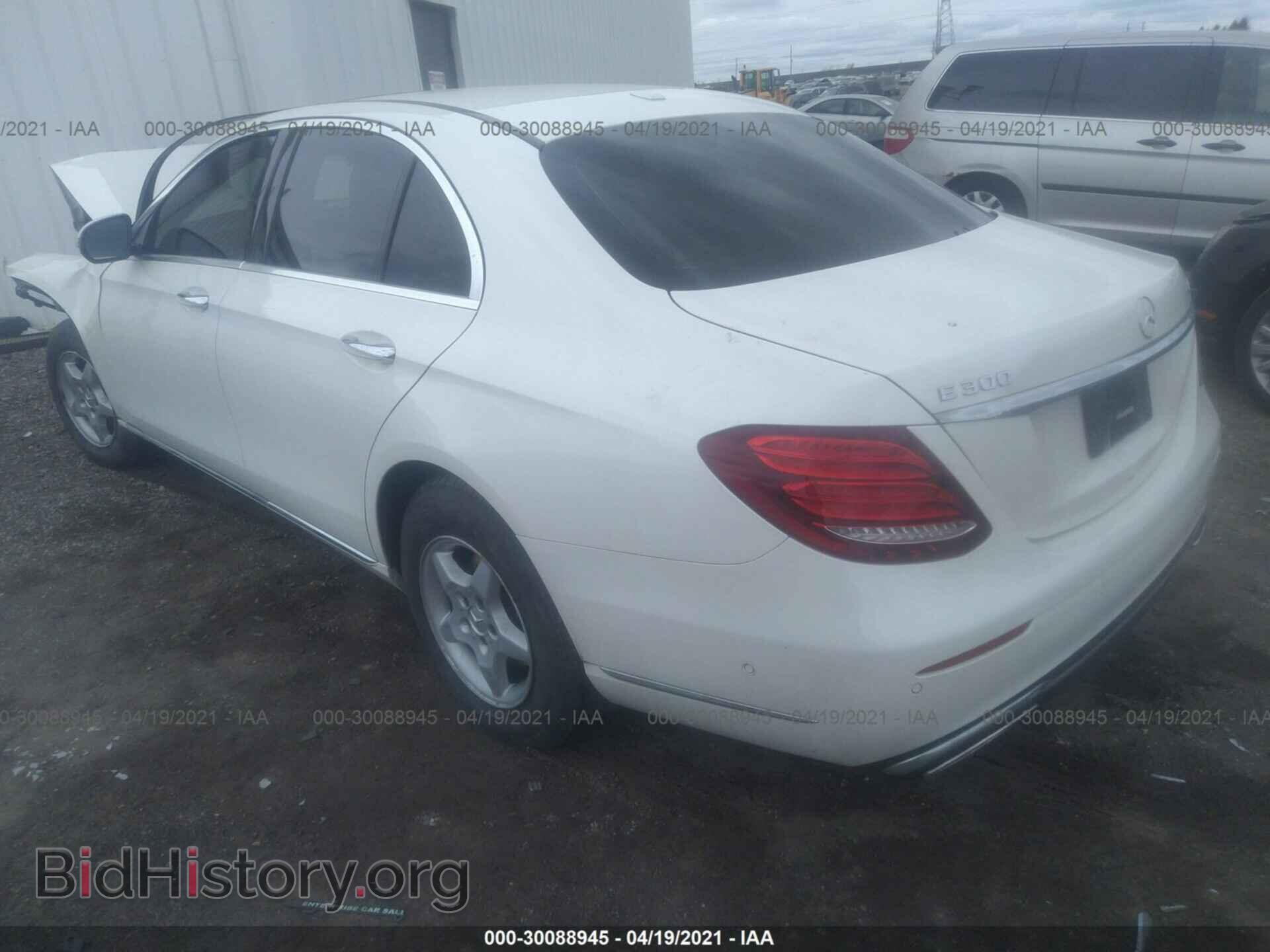 2017 MERCEDES-BENZ E-CLASS - VIN: WDDZF4KB5HA109061 - Фото 3