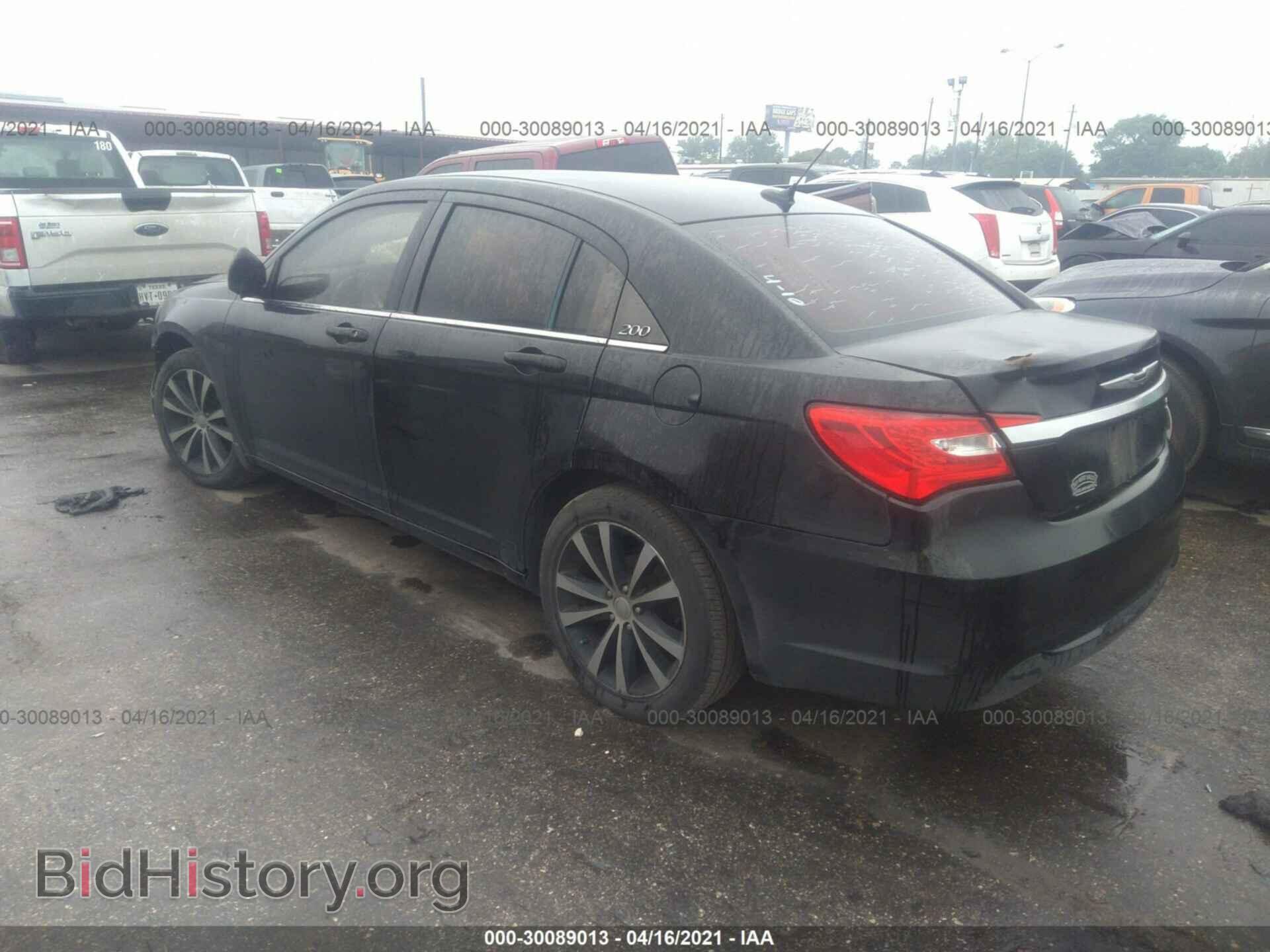 2013 CHRYSLER 200 - VIN: 1C3CCBBB3DN595289 - Photo 2