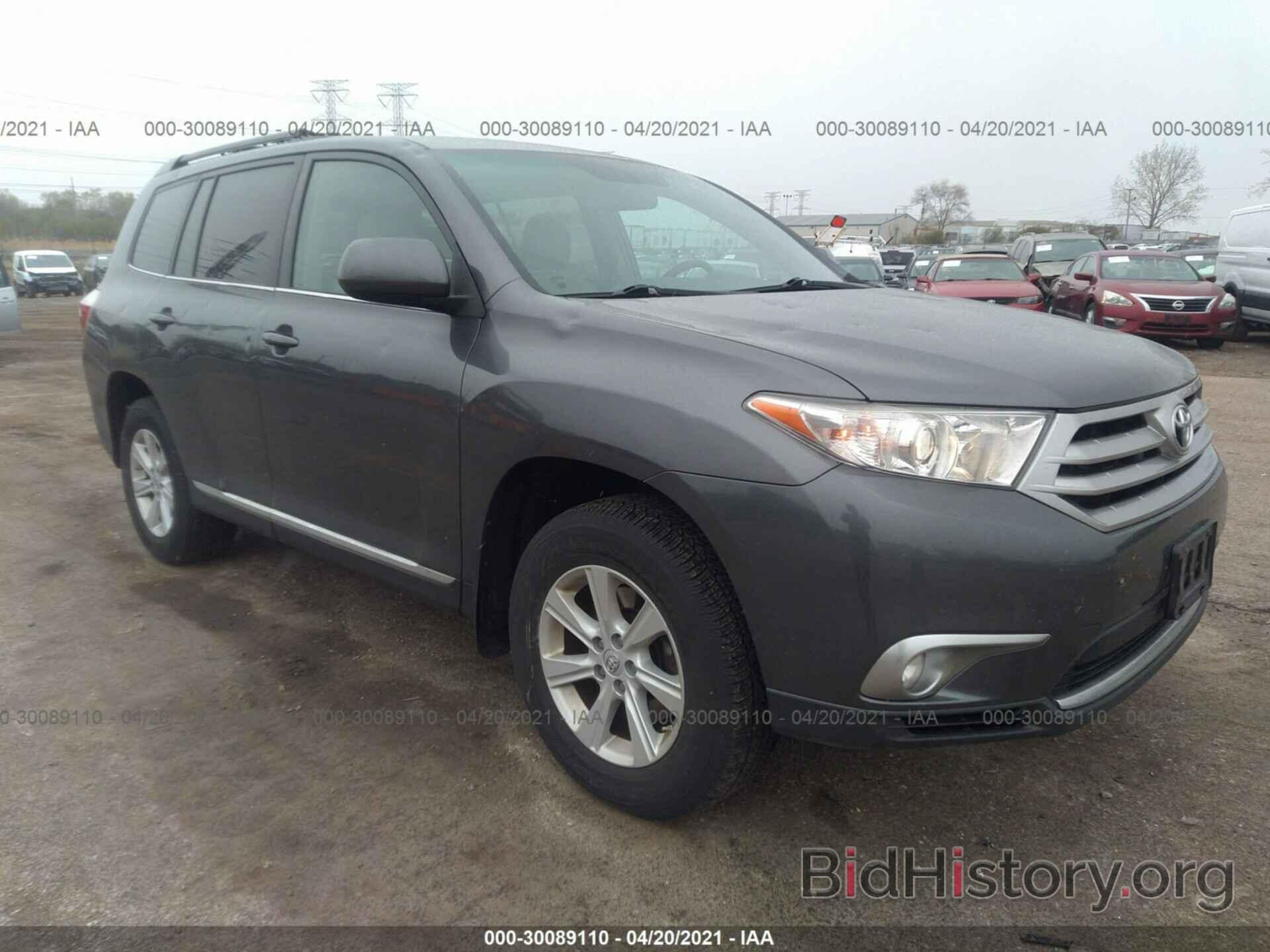 Photo 5TDBK3EH5BS084464 - TOYOTA HIGHLANDER 2011