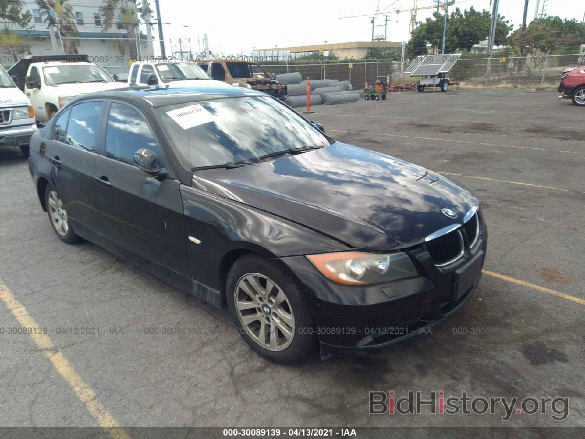 Photo WBAVC93547KX61392 - BMW 3 SERIES 2007