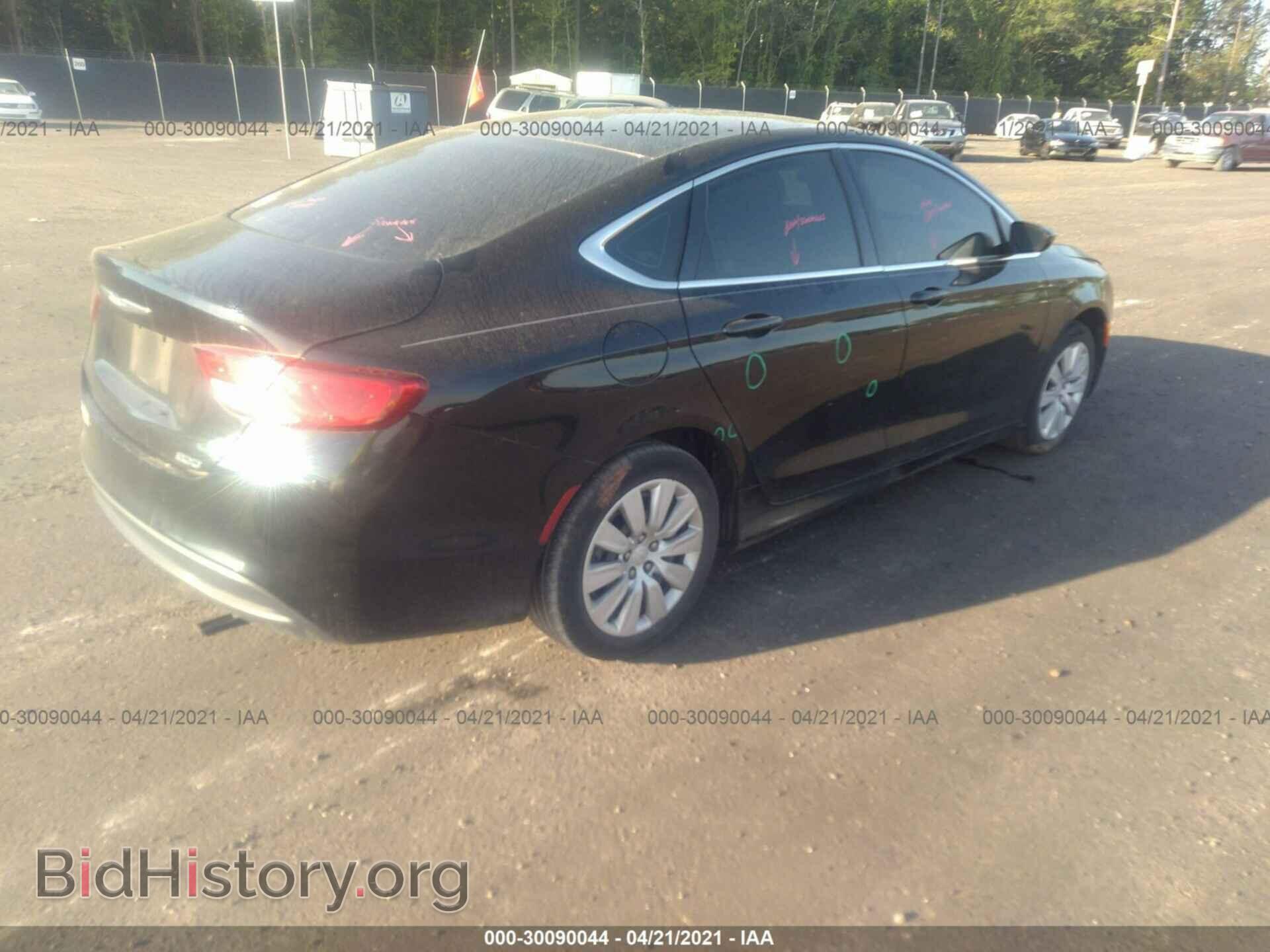 2015 CHRYSLER 200 - VIN: 1C3CCCFB8FN560721 - Photo 4