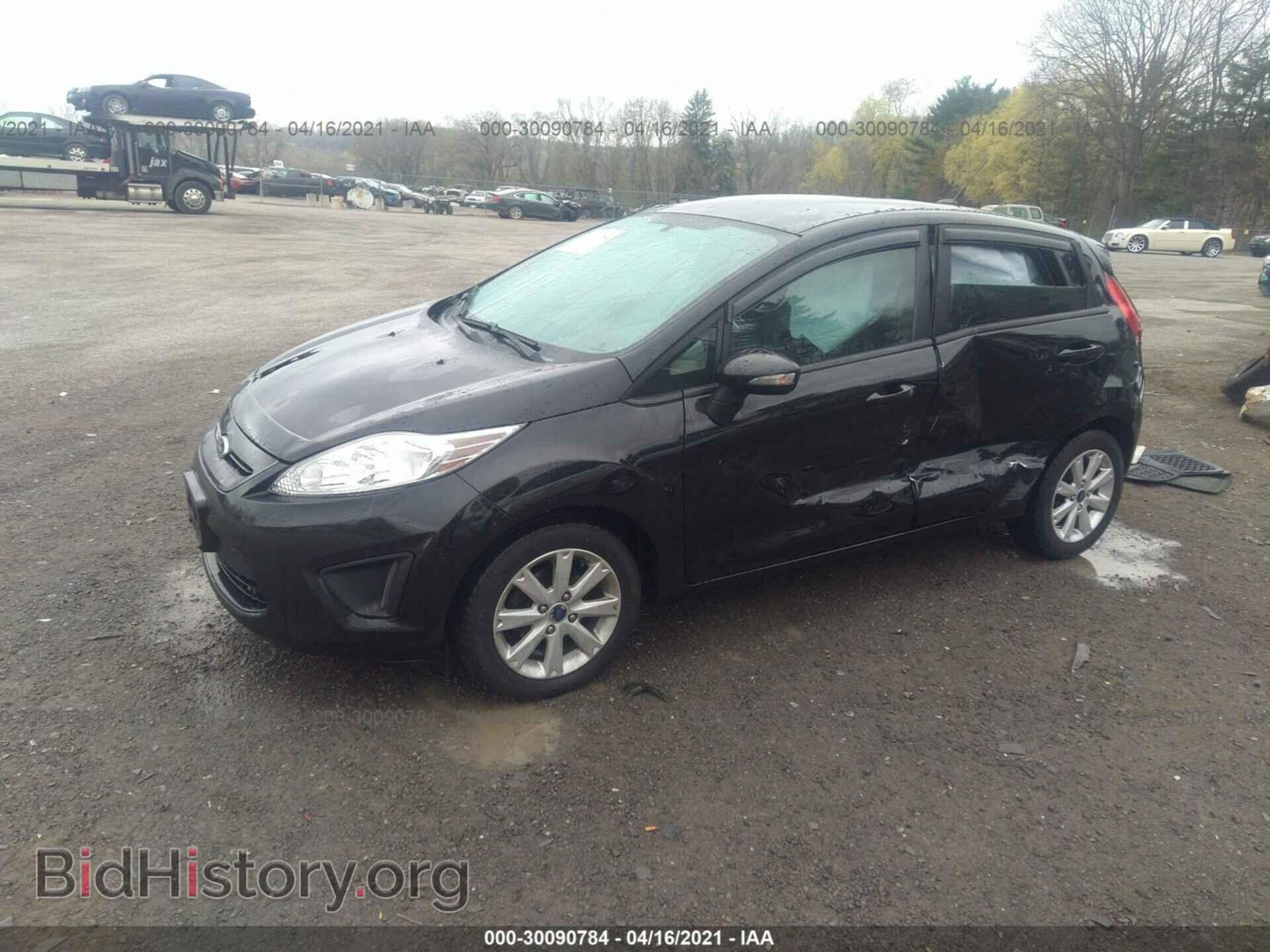 2013 FORD FIESTA - VIN: 3FADP4EJ2DM184503 - Фото 2
