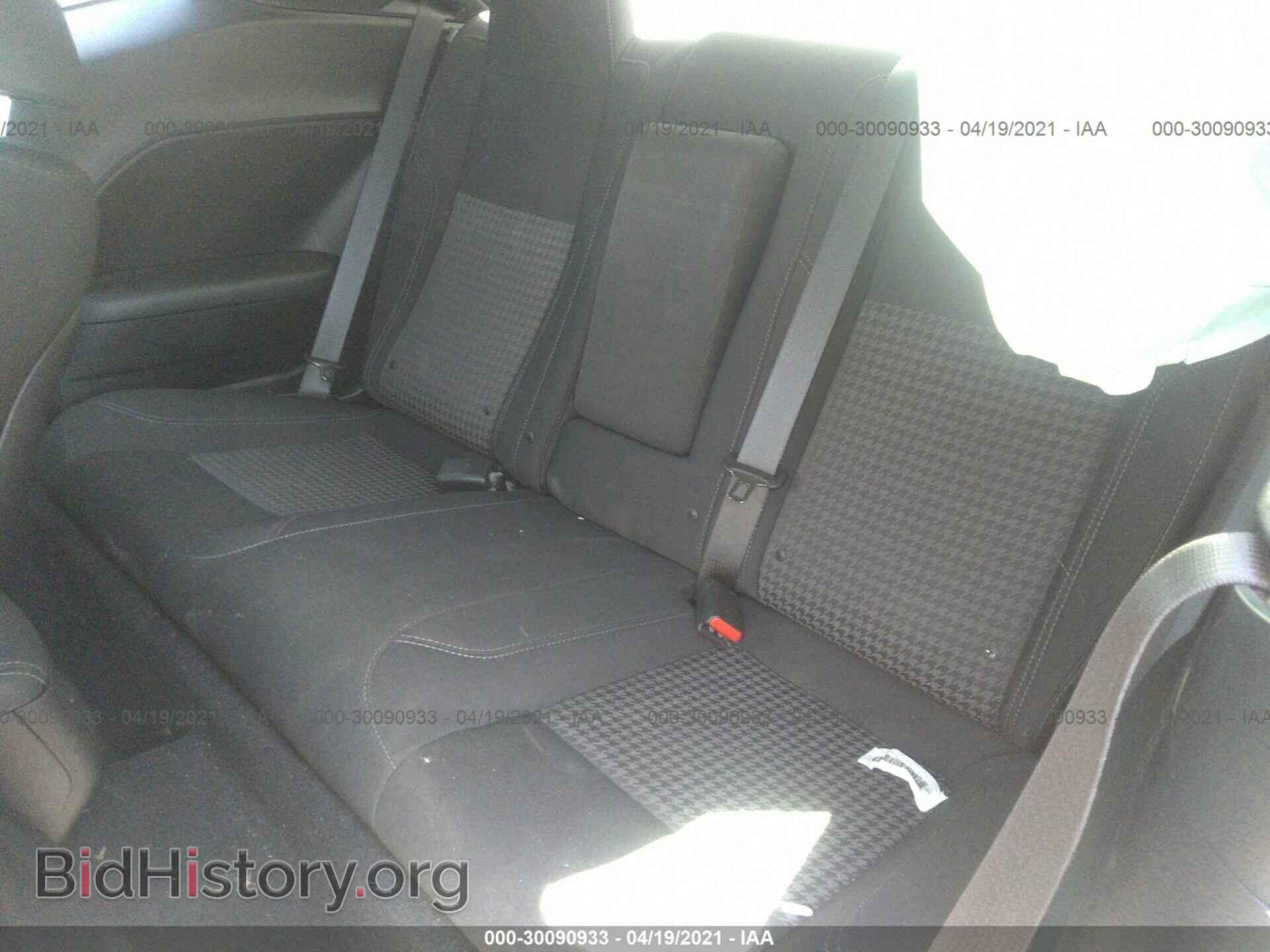 2019 DODGE CHALLENGER - VIN: 2C3CDZAG4KH743992 - Фото 8