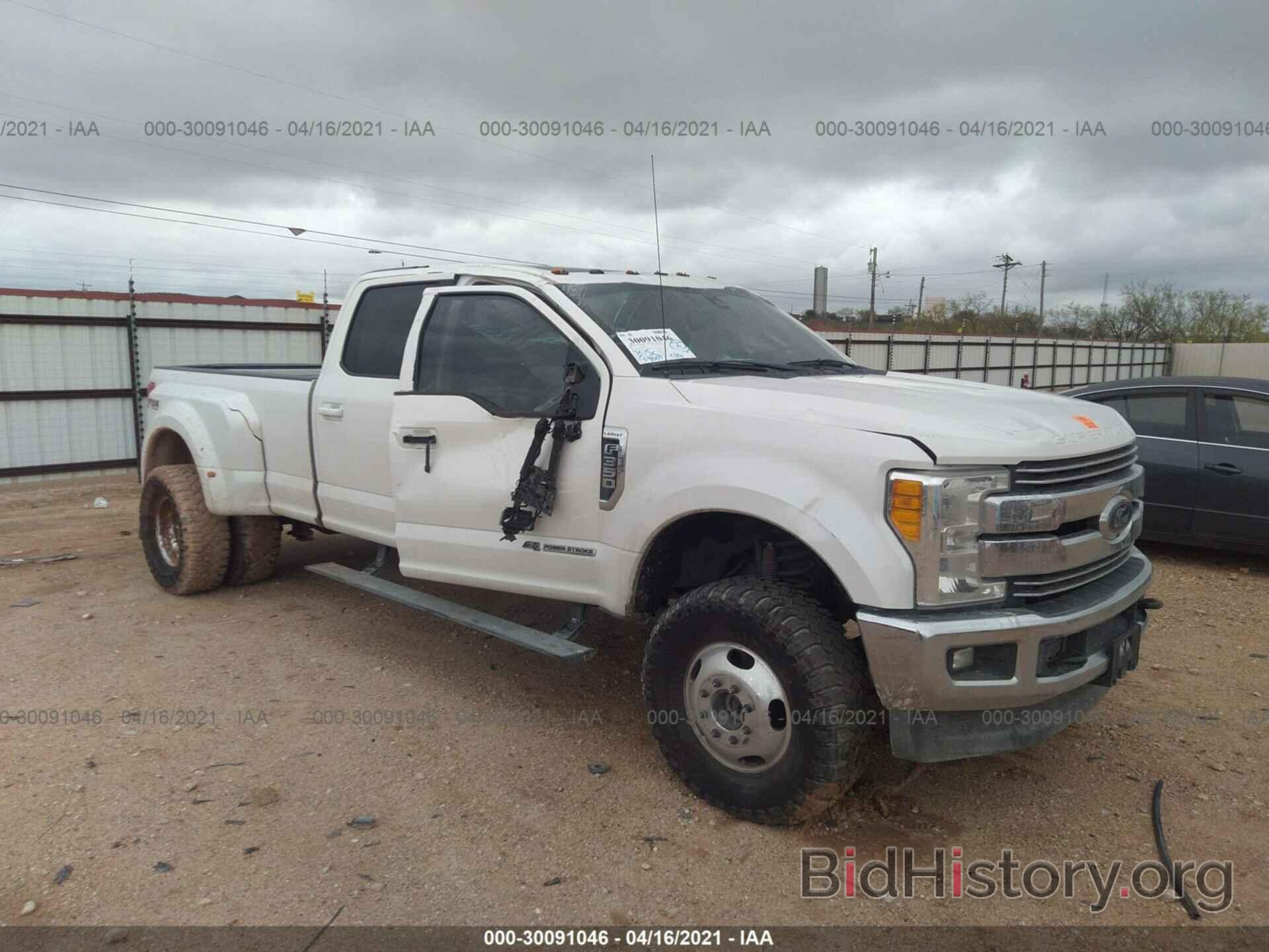 Photo 1FT8W3DT1HEE95332 - FORD SUPER DUTY F-350 DRW 2017