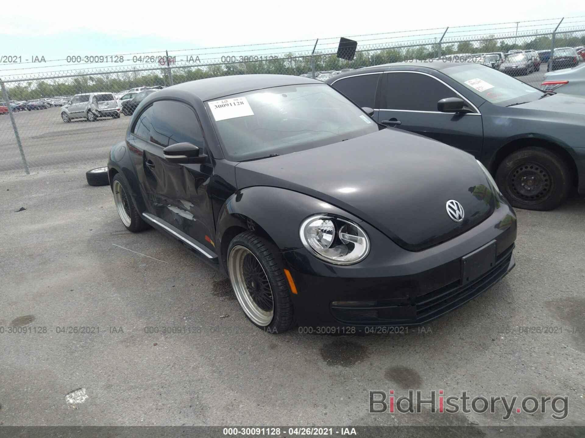 Photo 3VWJX7AT9CM648064 - VOLKSWAGEN BEETLE 2012