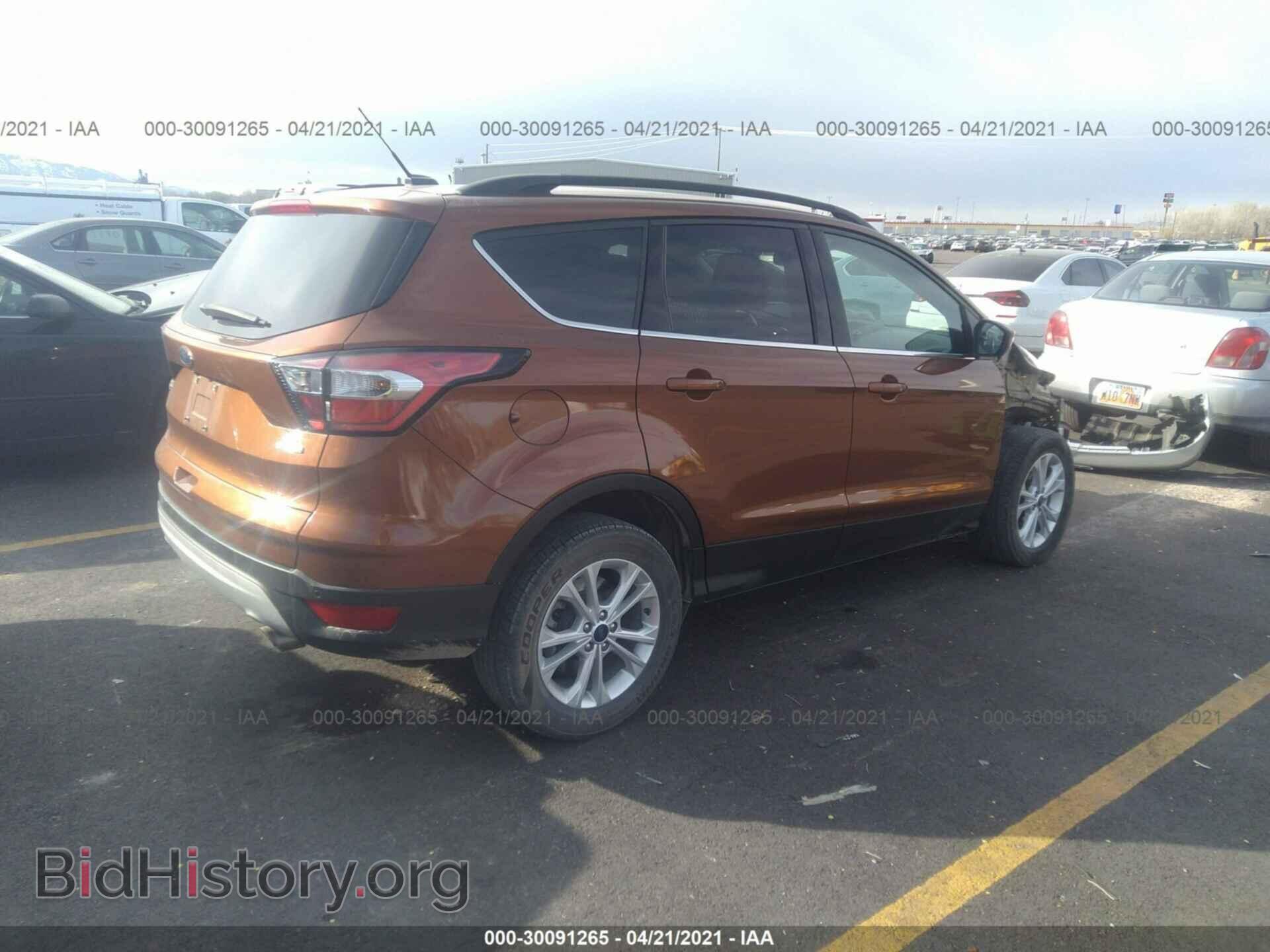 2017 FORD ESCAPE - VIN: 1FMCU9G9XHUC01575 - Фото 4