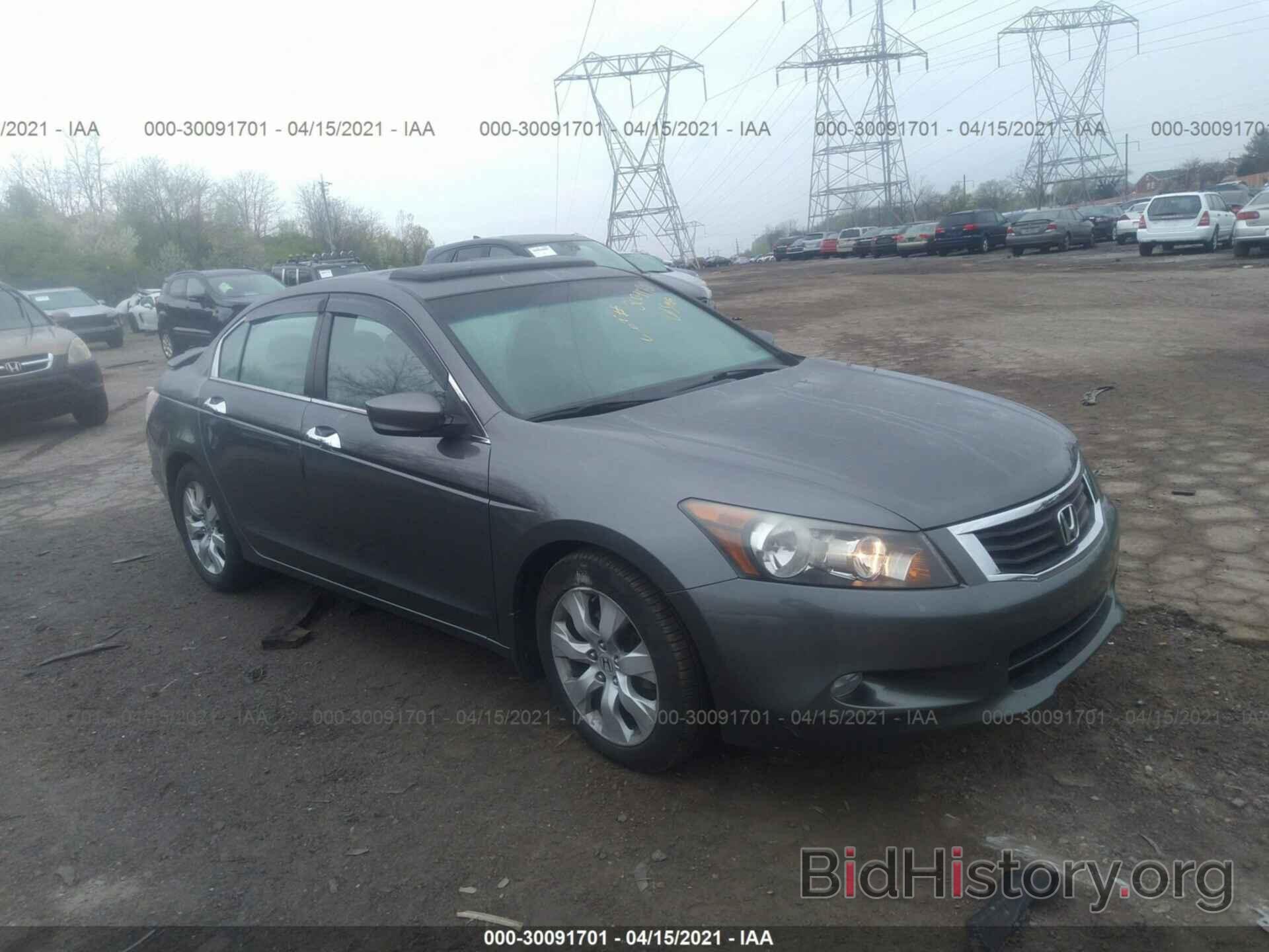 Photo 1HGCP3F89AA008294 - HONDA ACCORD SDN 2010