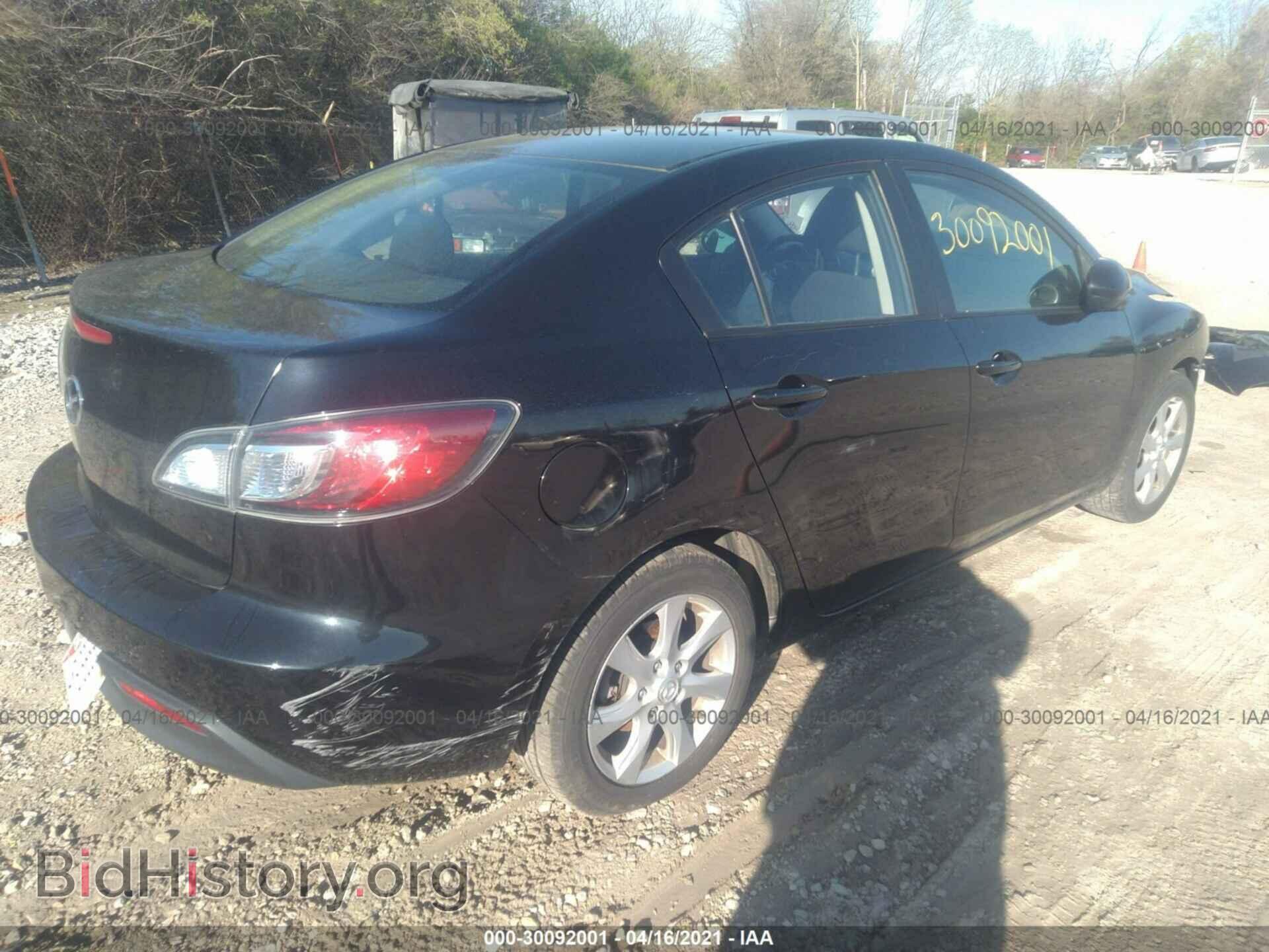 2011 MAZDA MAZDA3 - VIN: JM1BL1VG5B1421639 - Фото 4