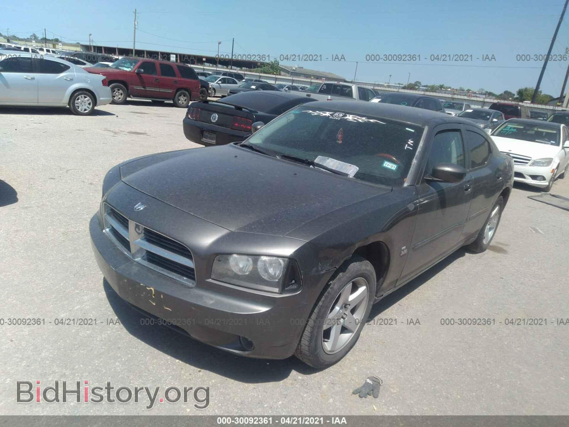 2010 DODGE CHARGER - VIN: 2B3CA3CV4AH214328 - Фото 2