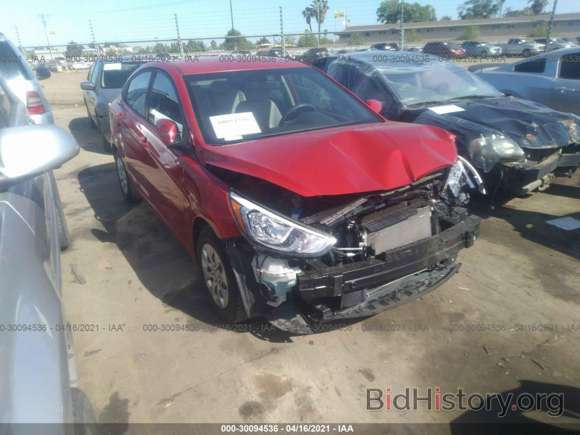 Photo KMHCT4AE2HU169104 - HYUNDAI ACCENT 2017