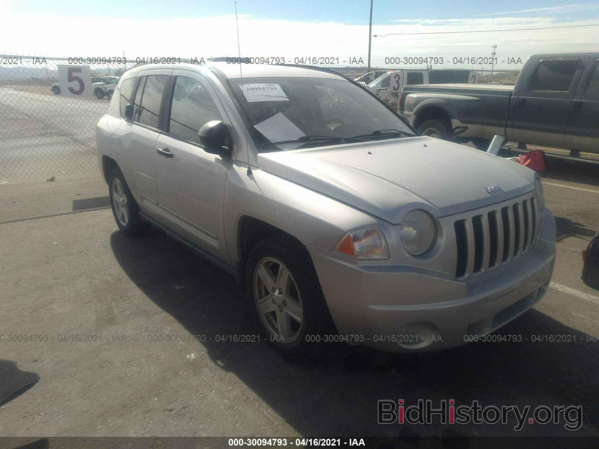 Photo 1J4NT1FB7AD624751 - JEEP COMPASS 2010