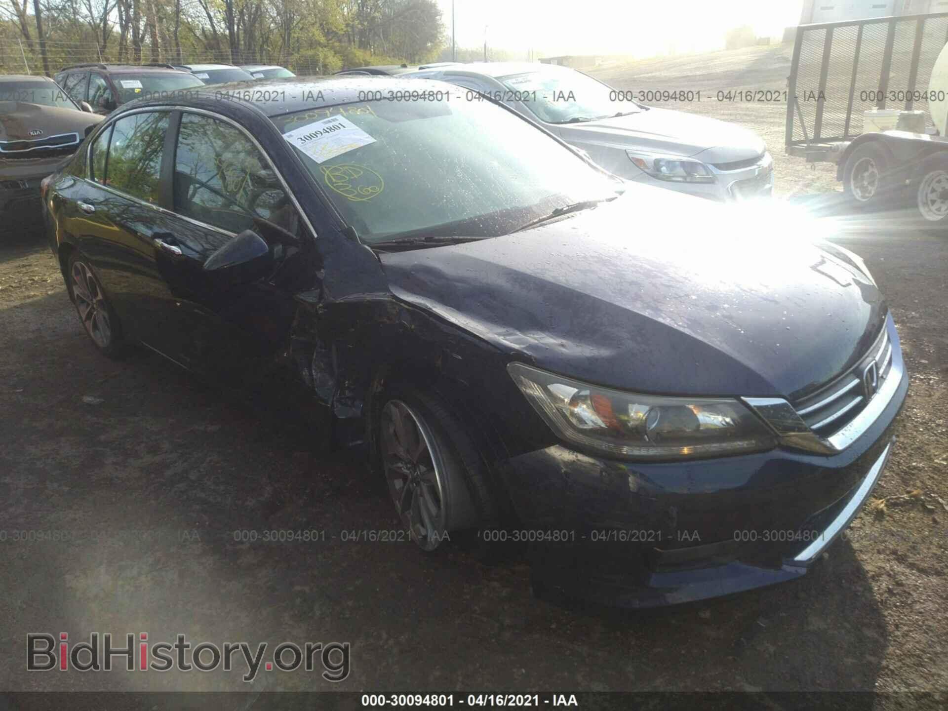 Photo 1HGCR2F51EA151840 - HONDA ACCORD SEDAN 2014