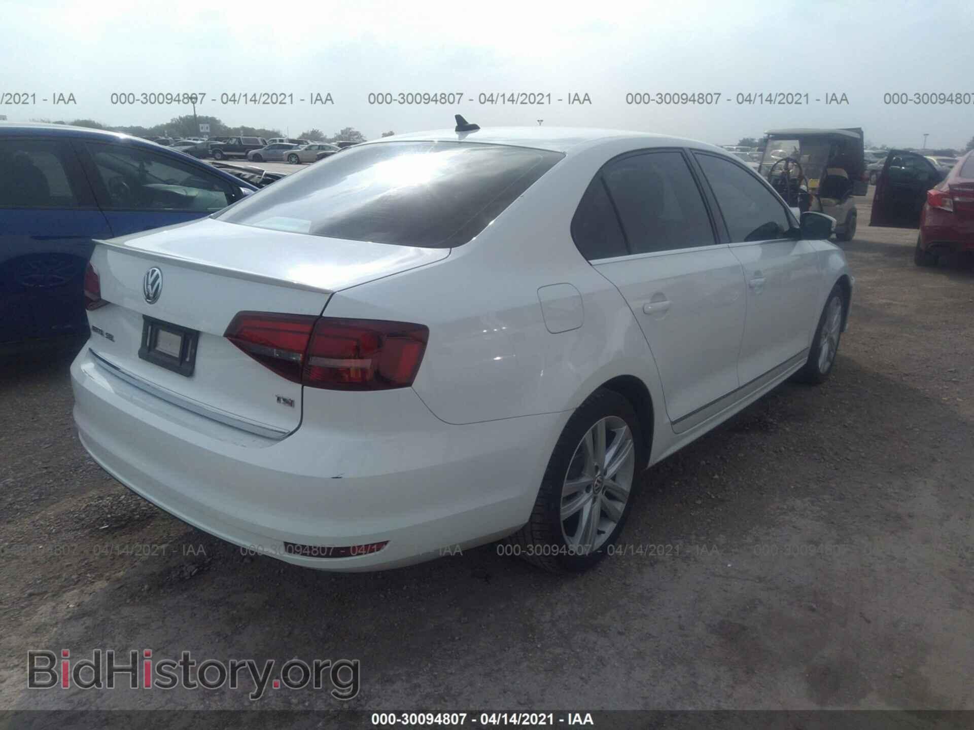 2017 VOLKSWAGEN JETTA - VIN: 3VWL17AJ0HM314599 - Фото 4