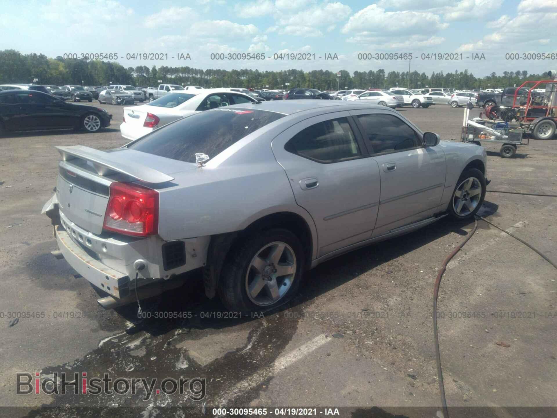 2010 DODGE CHARGER - VIN: 2B3CA3CV8AH231584 - Фото 4